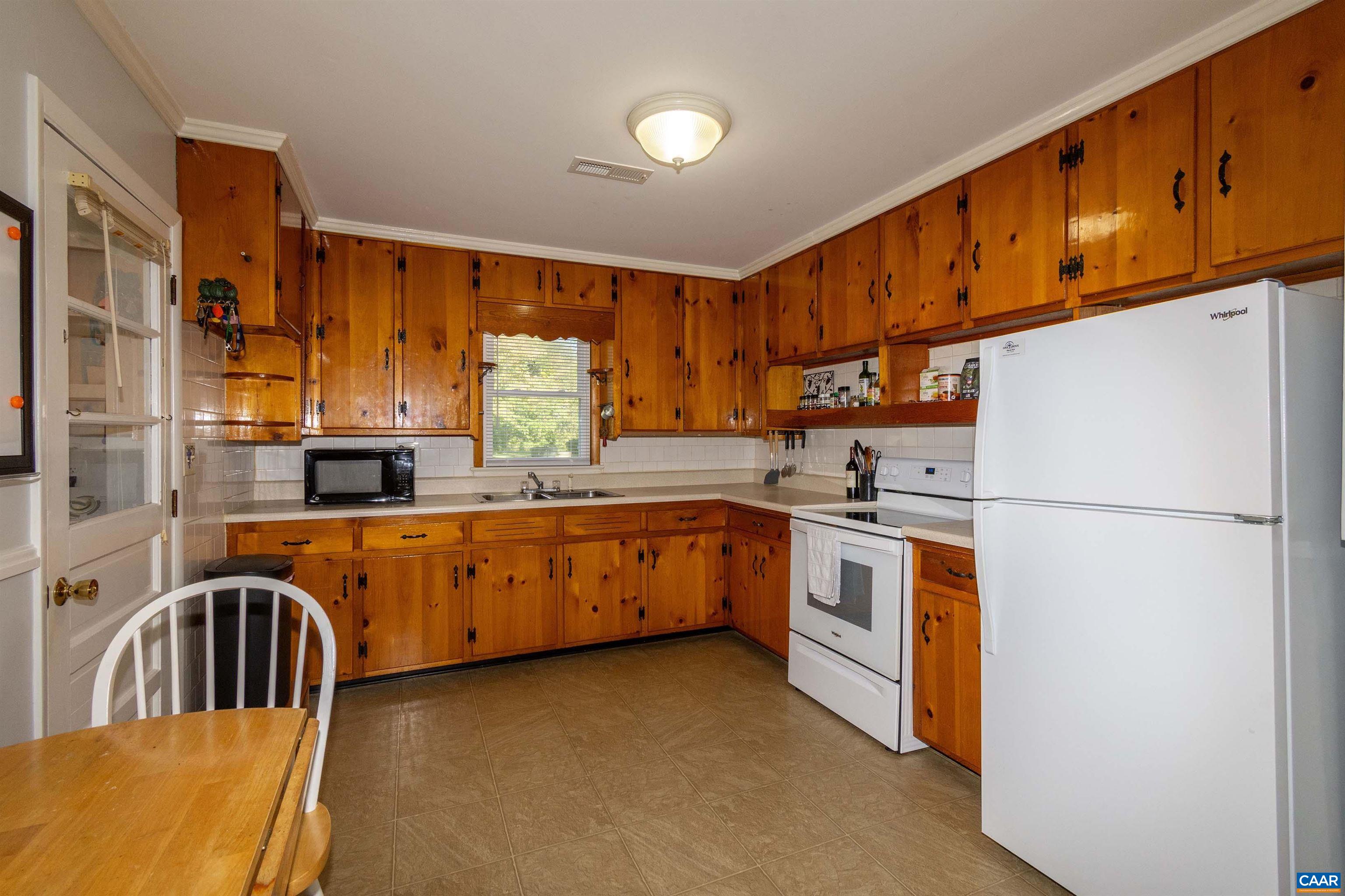 11557 Marquis Rd, Unionville, VA 22567 - photo 8