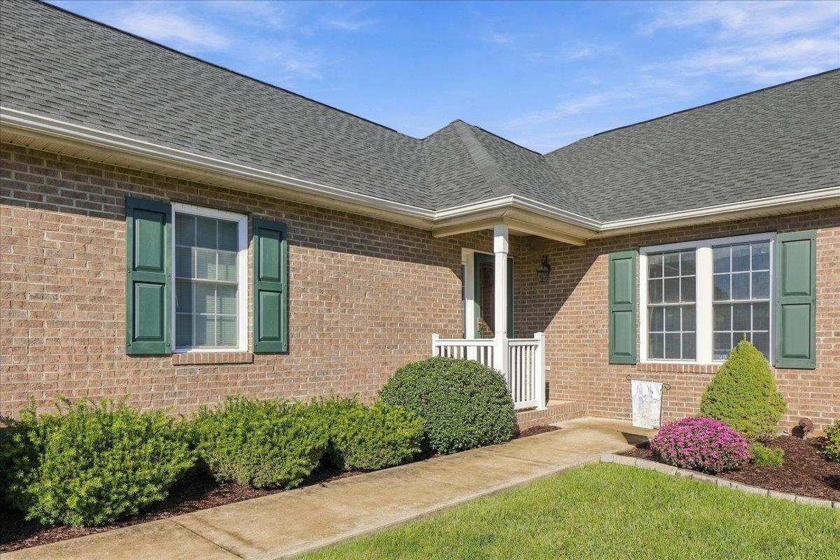 19 Saint Ives Dr, Fishersville, VA 22939 - photo 3
