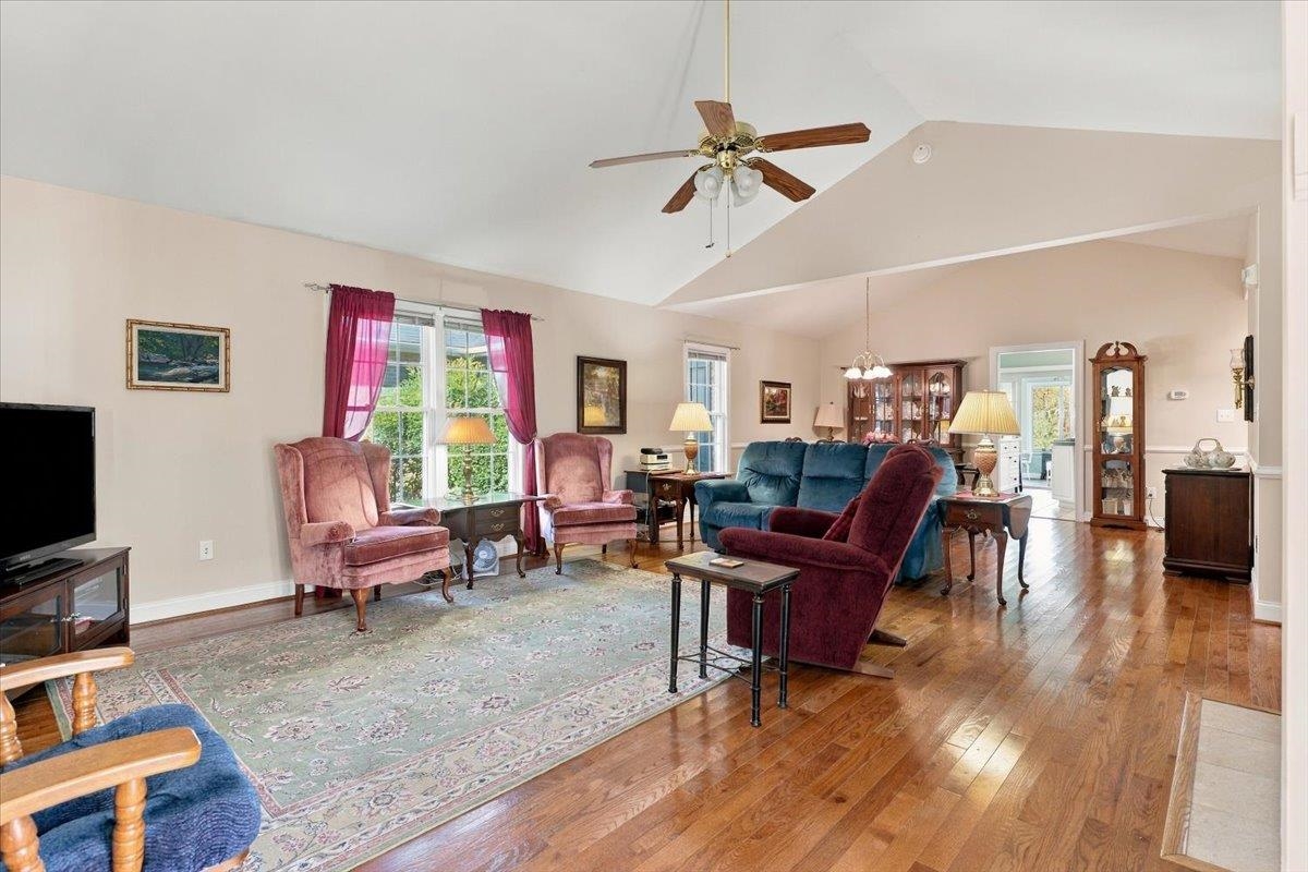 19 Saint Ives Dr, Fishersville, VA 22939 - photo 6