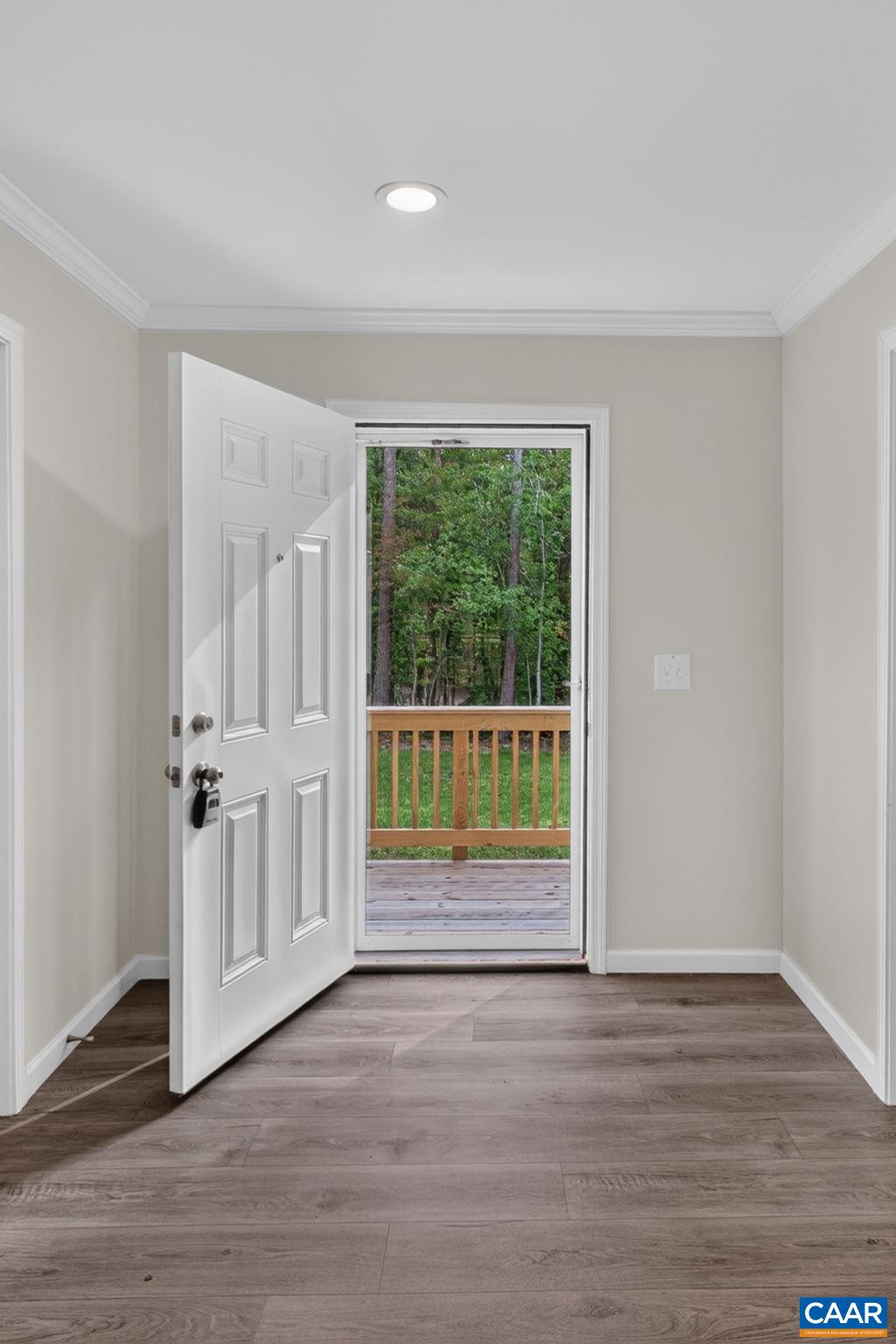 5195 Green Creek Rd, Schuyler, VA 22969 - photo 3