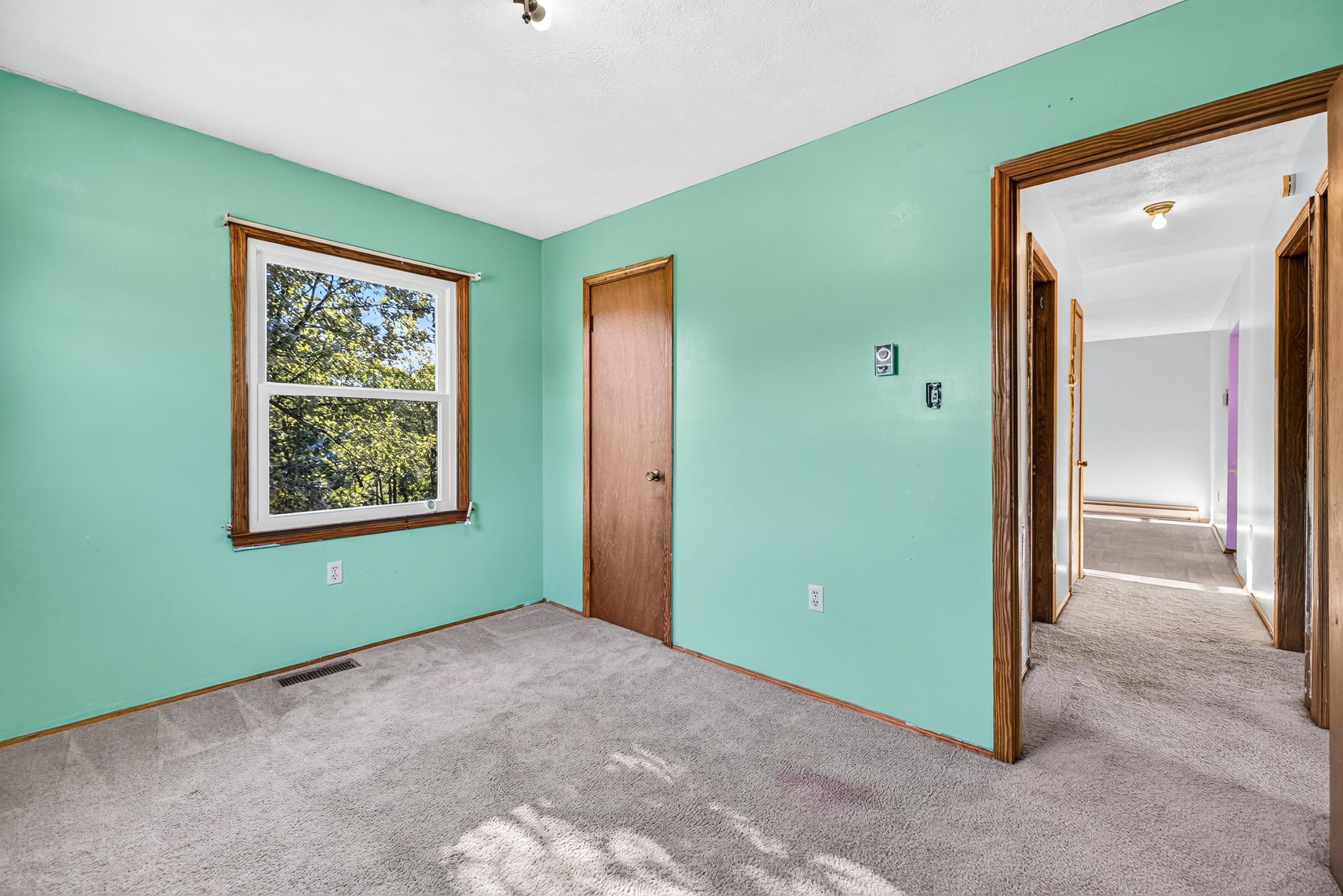 15502 Forestville Rd photo 12