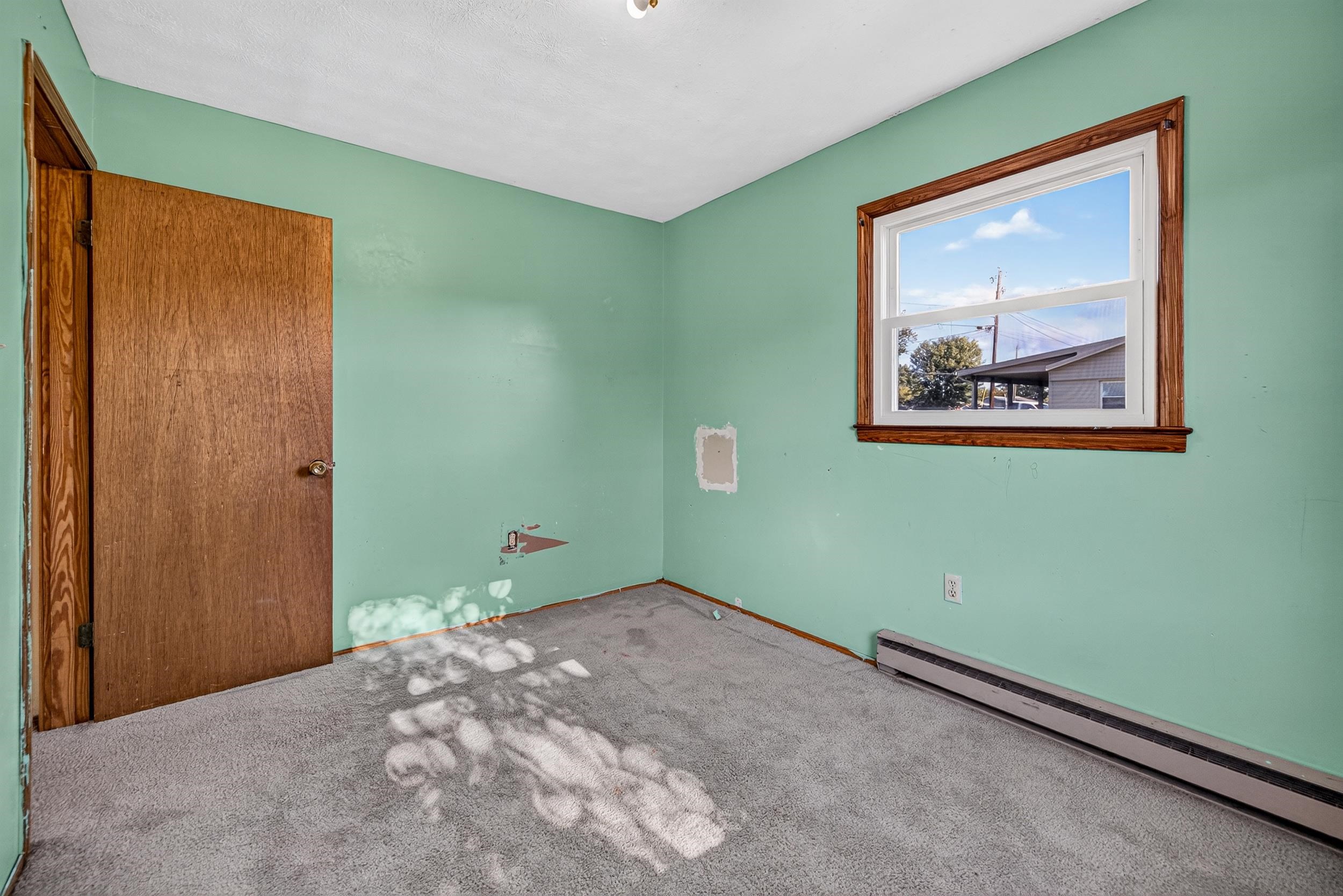 15502 Forestville Rd photo 13