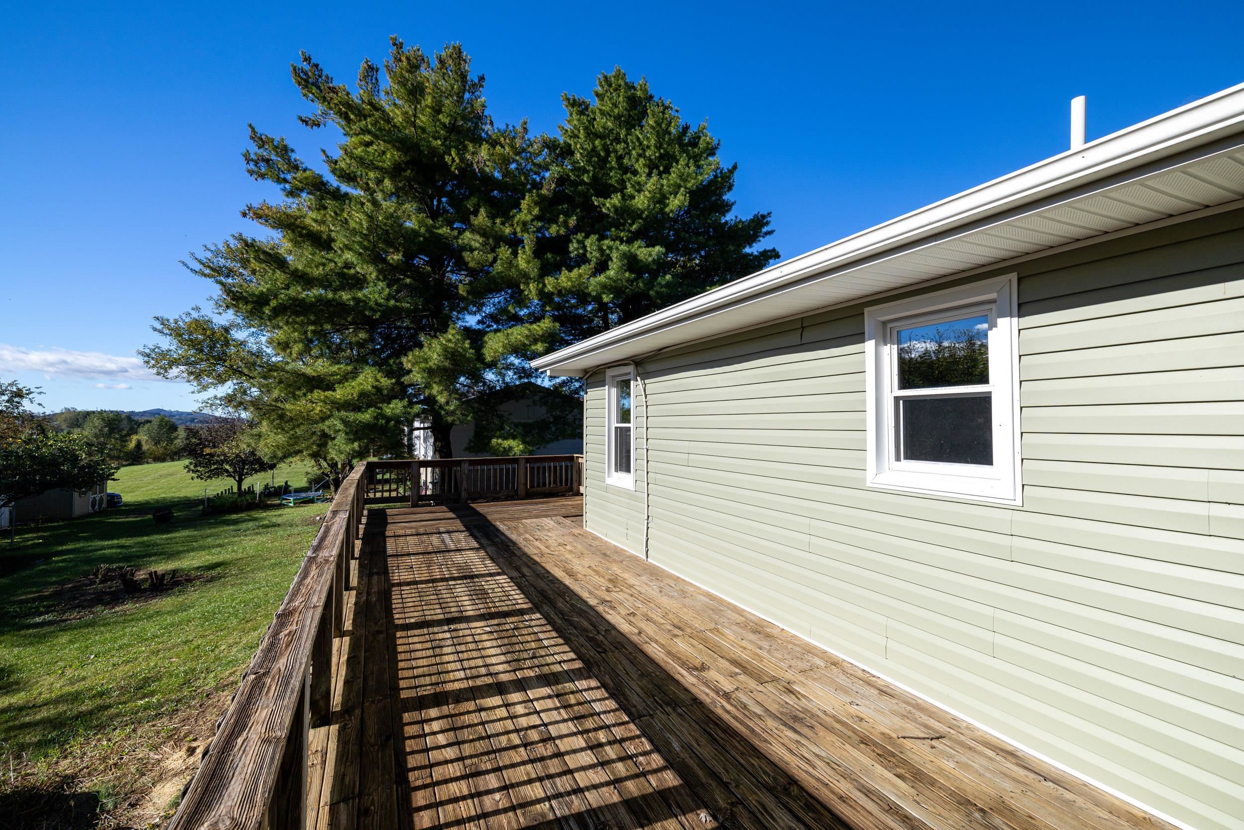 15502 Forestville Rd photo 34