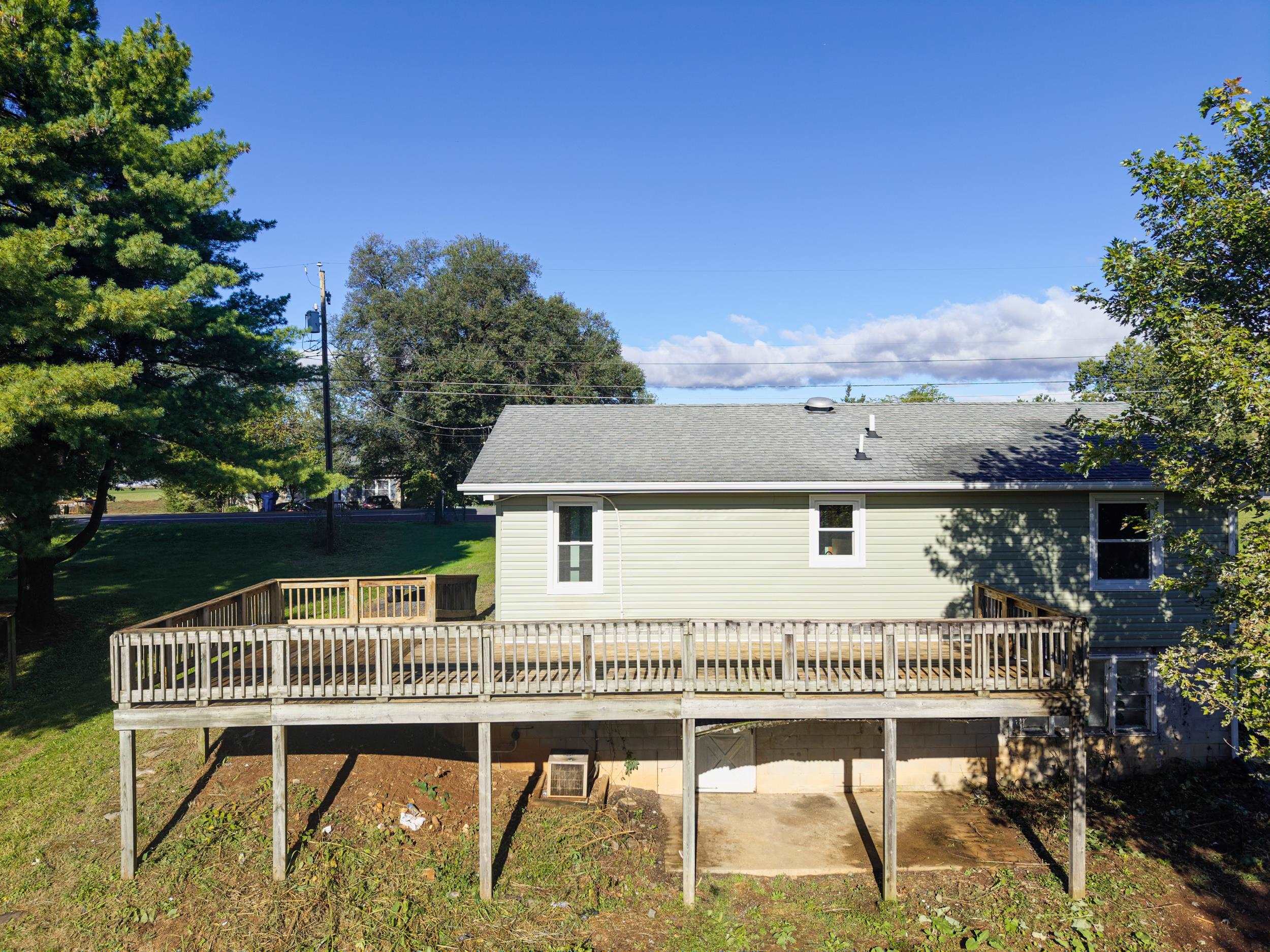 15502 Forestville Rd photo 37