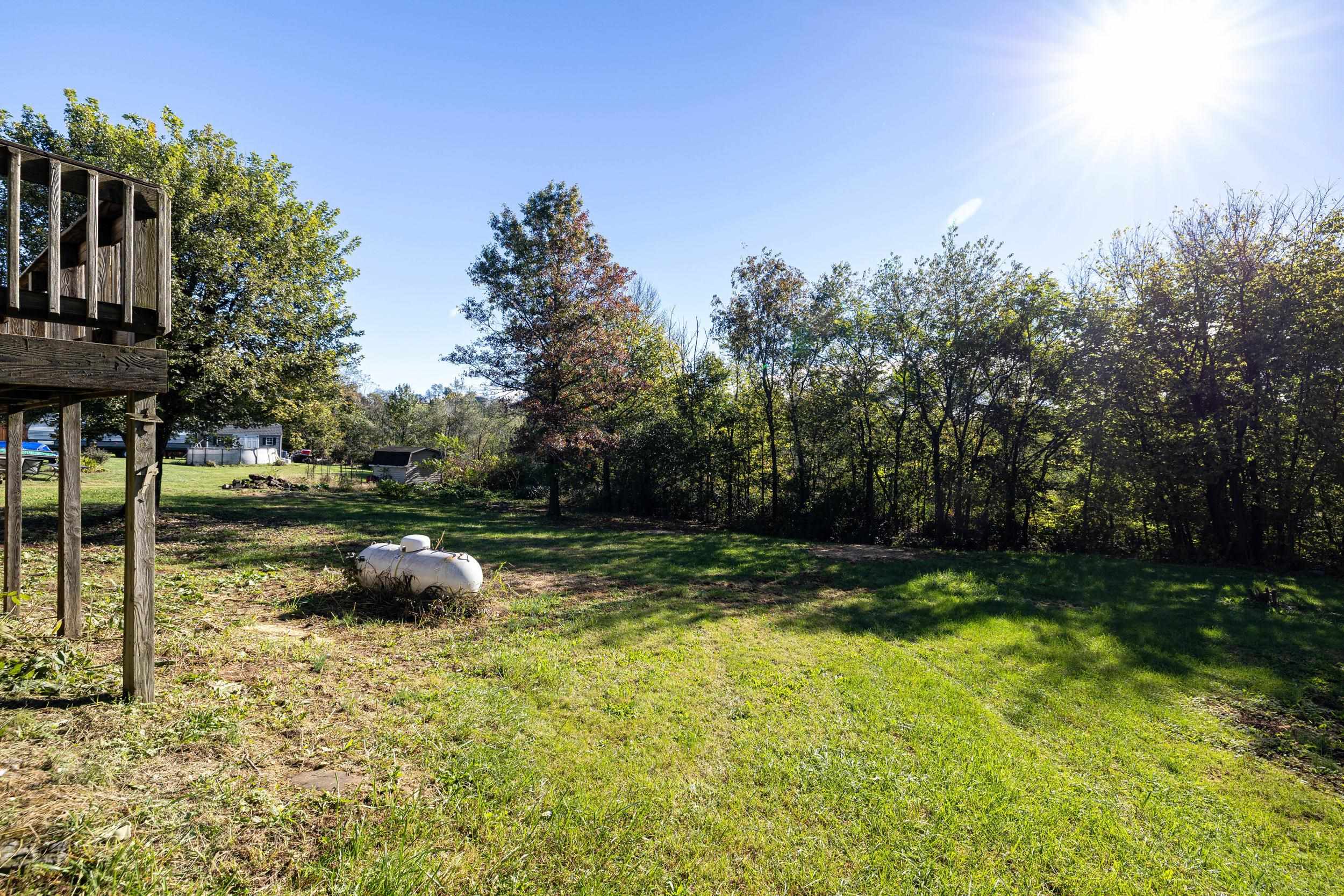 15502 Forestville Rd photo 39