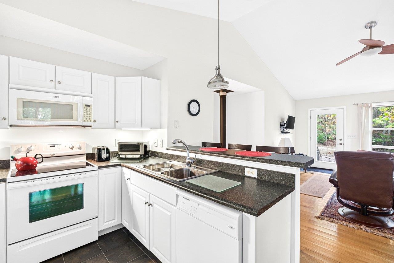 2024 Cutbank Ln photo 16