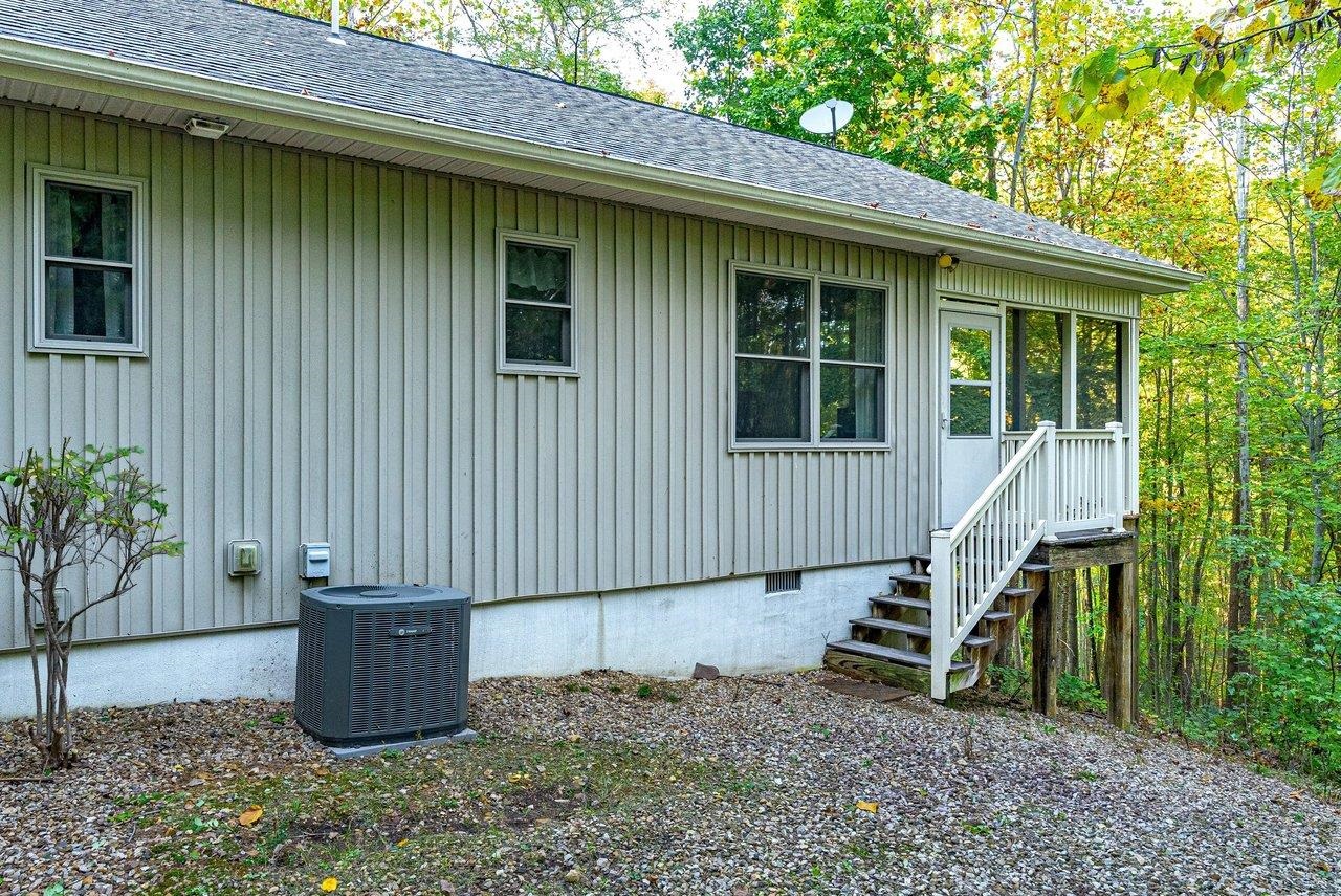 2024 Cutbank Ln photo 48