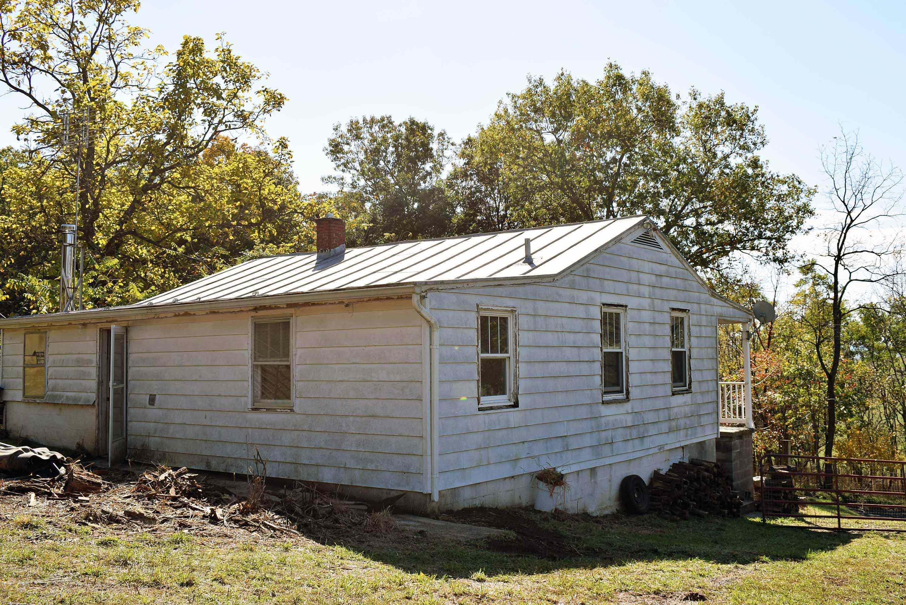 197 Waldrop Rd, Swoope, VA 24479 - photo 2