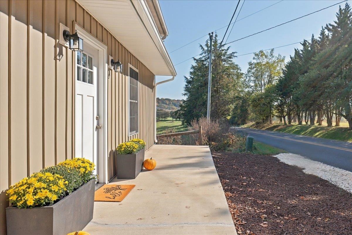 4091 Spring Hill Rd, Staunton, VA 24401 - photo 2