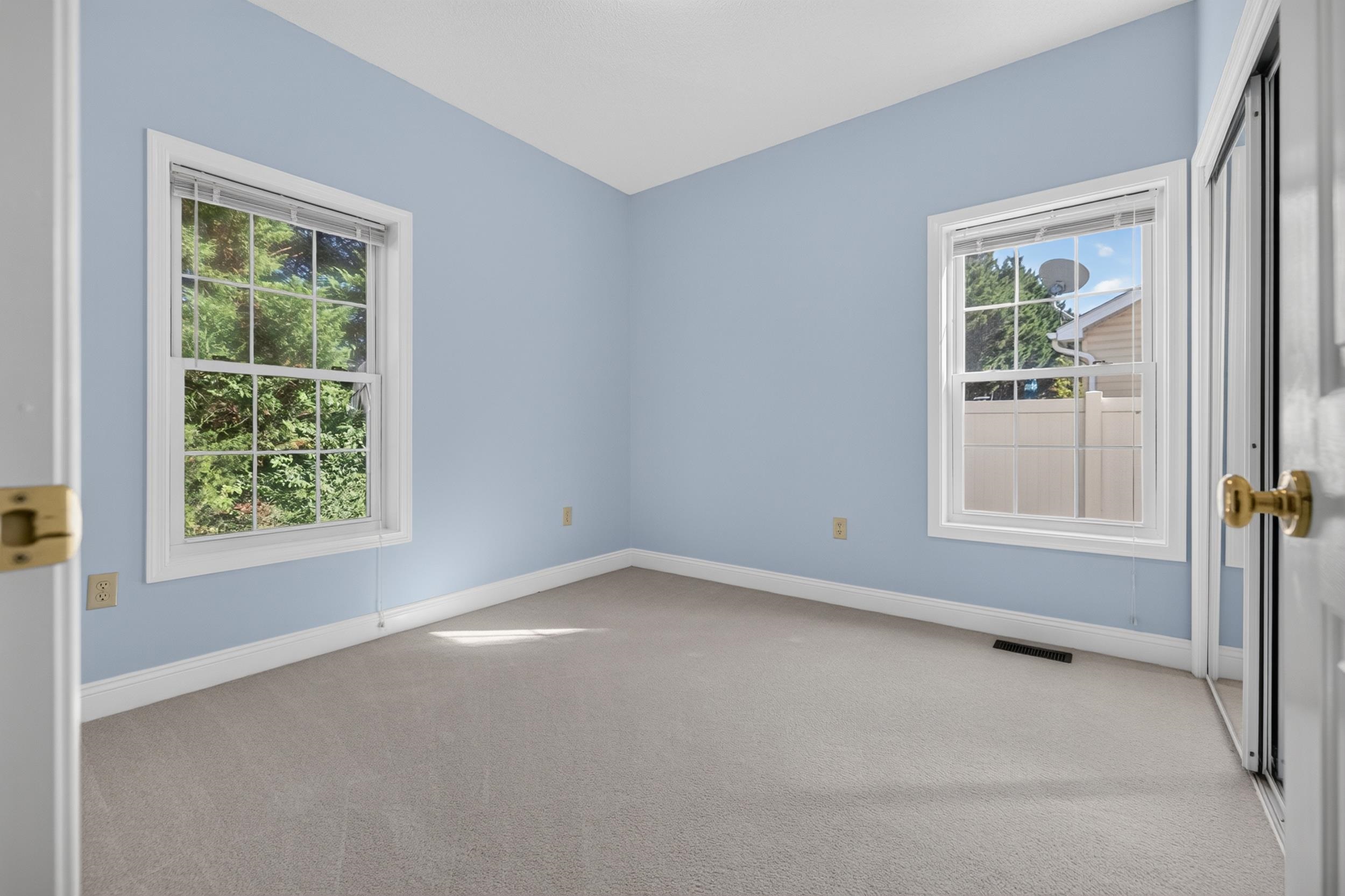 2263 Lake Terrace Dr photo 36