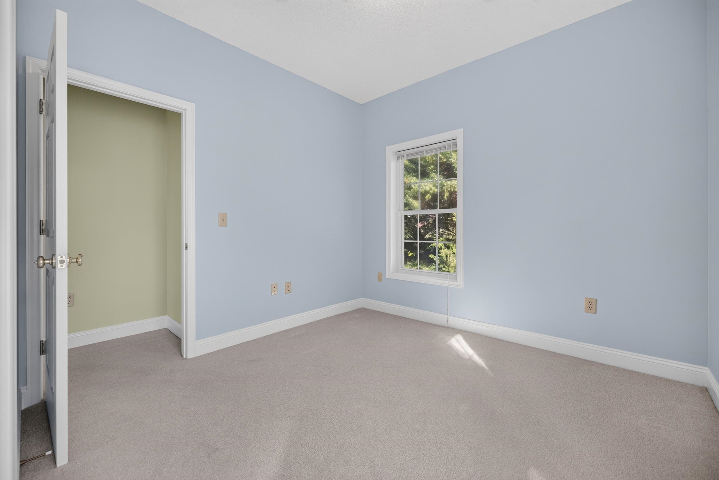2263 Lake Terrace Dr photo 38