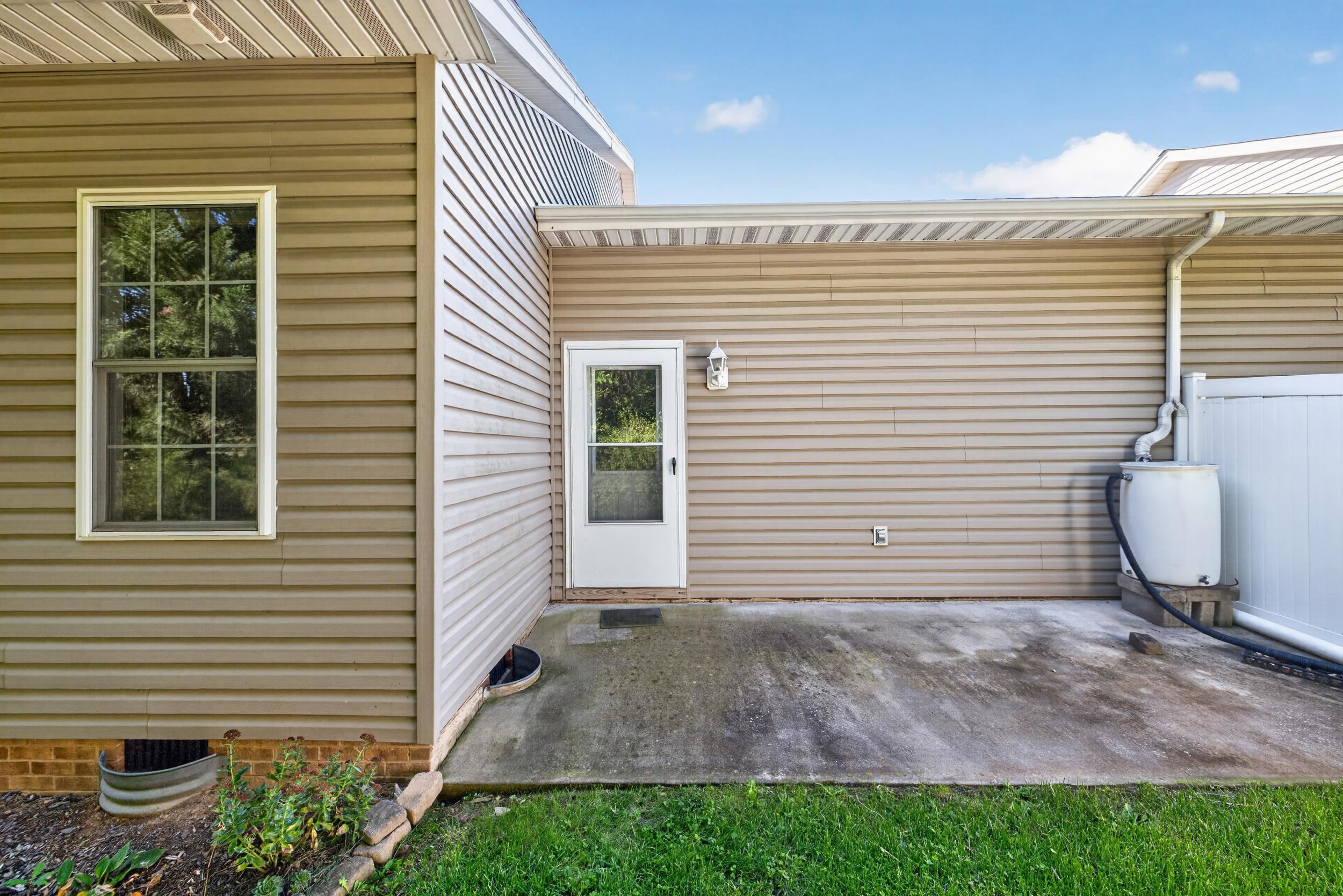 2263 Lake Terrace Dr photo 55