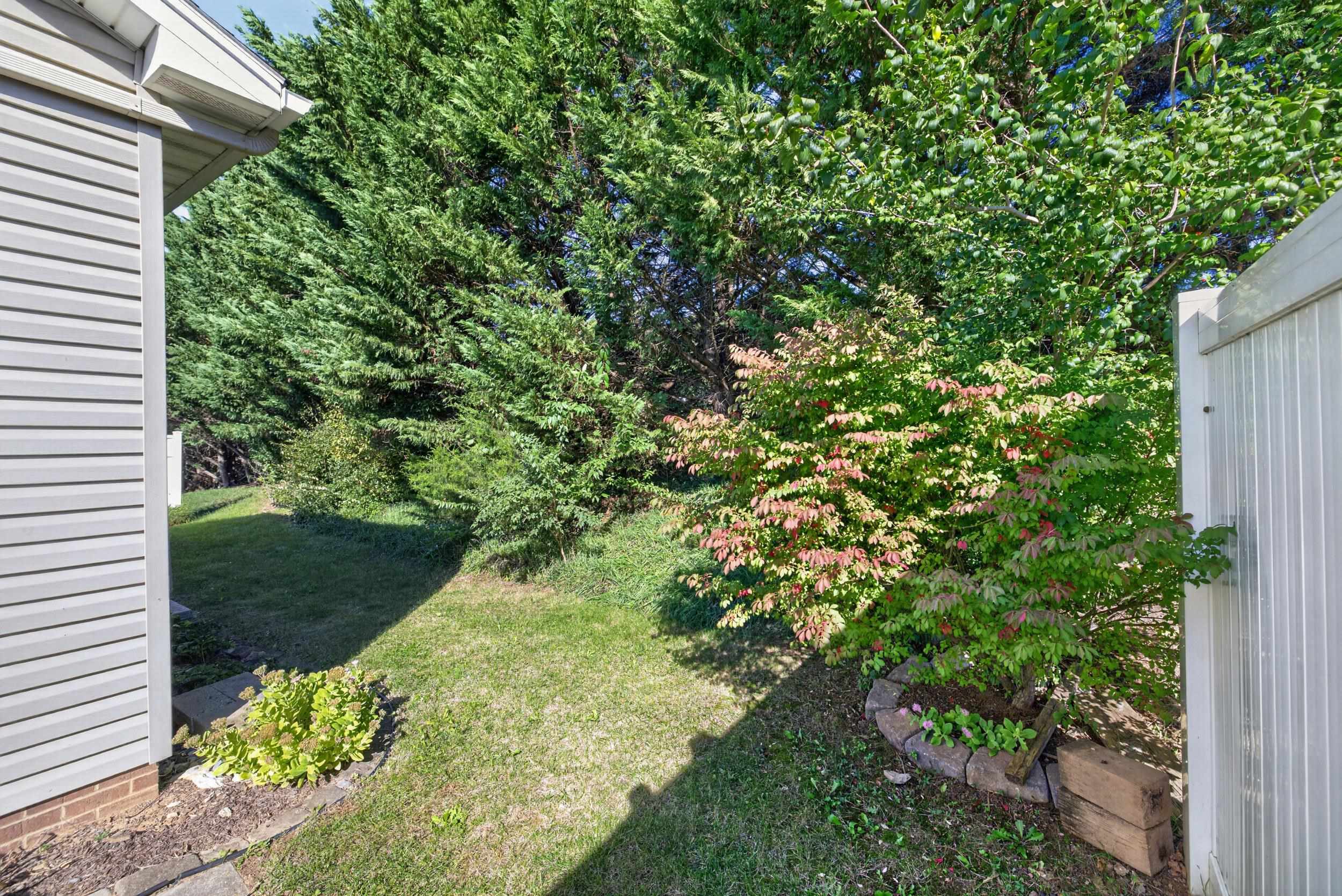 2263 Lake Terrace Dr photo 59