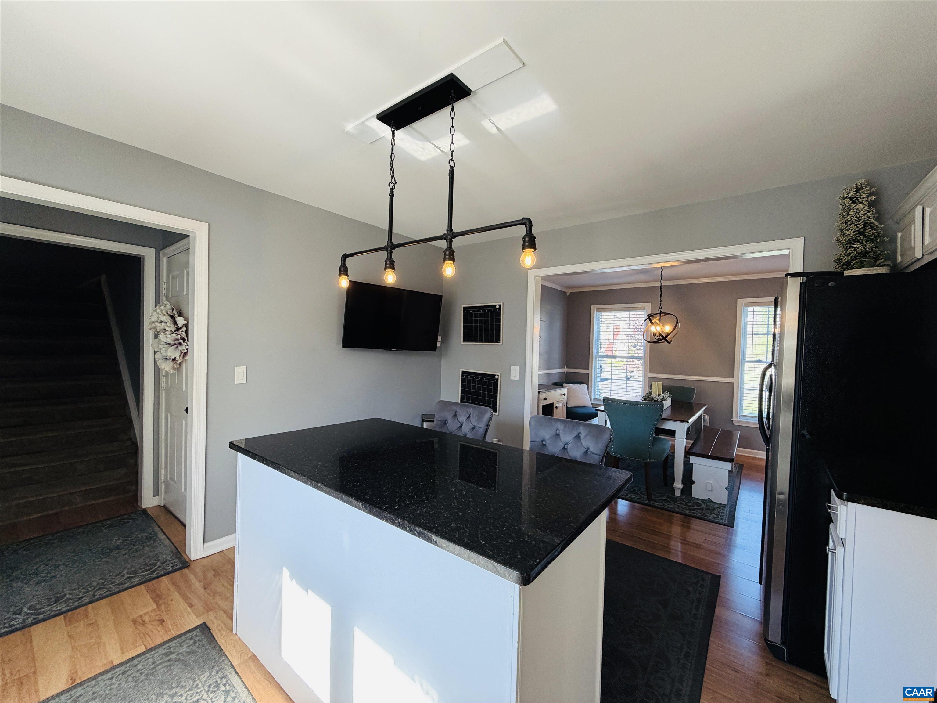 105 Willow Dr photo 21