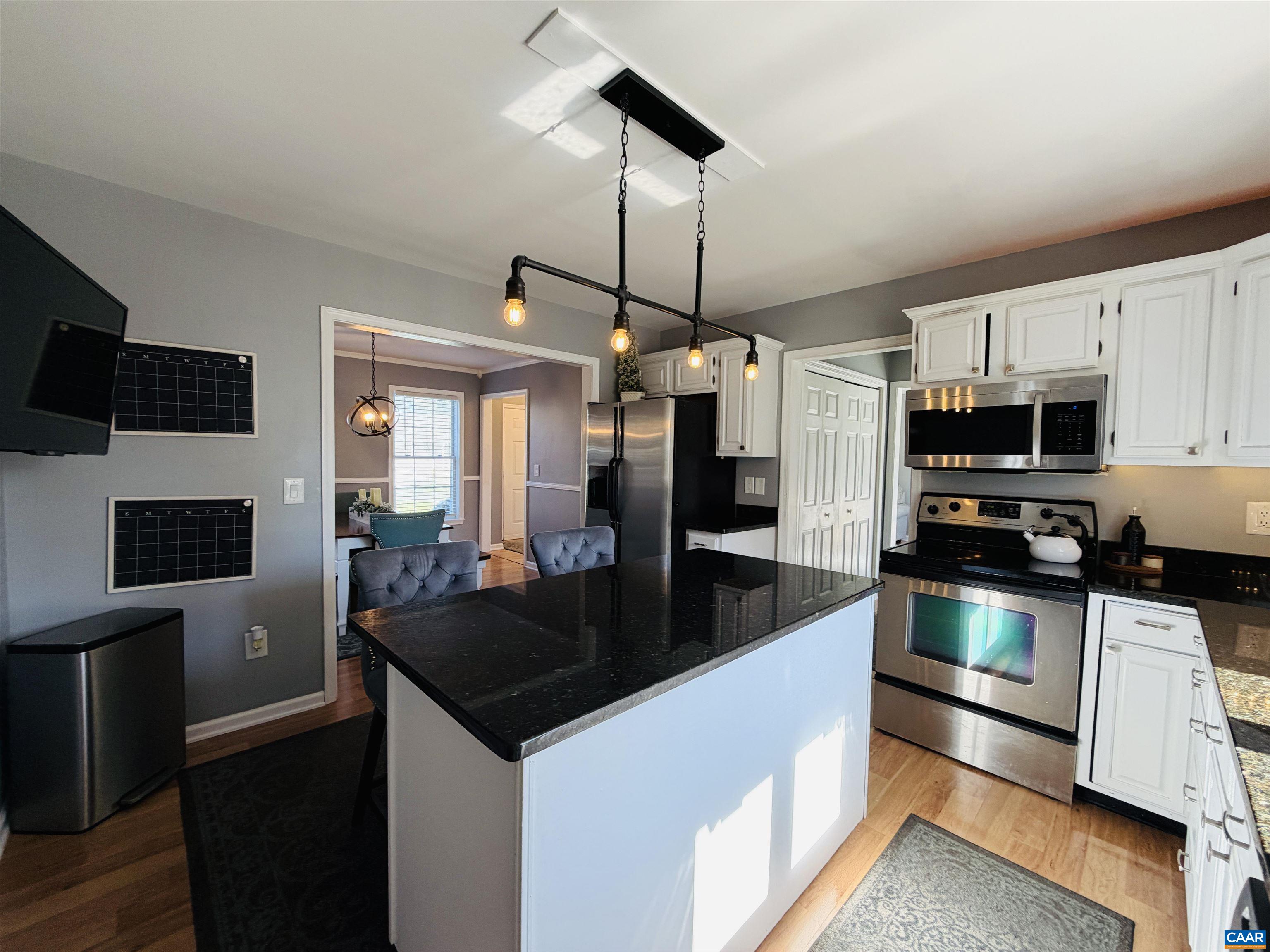 105 Willow Dr photo 23