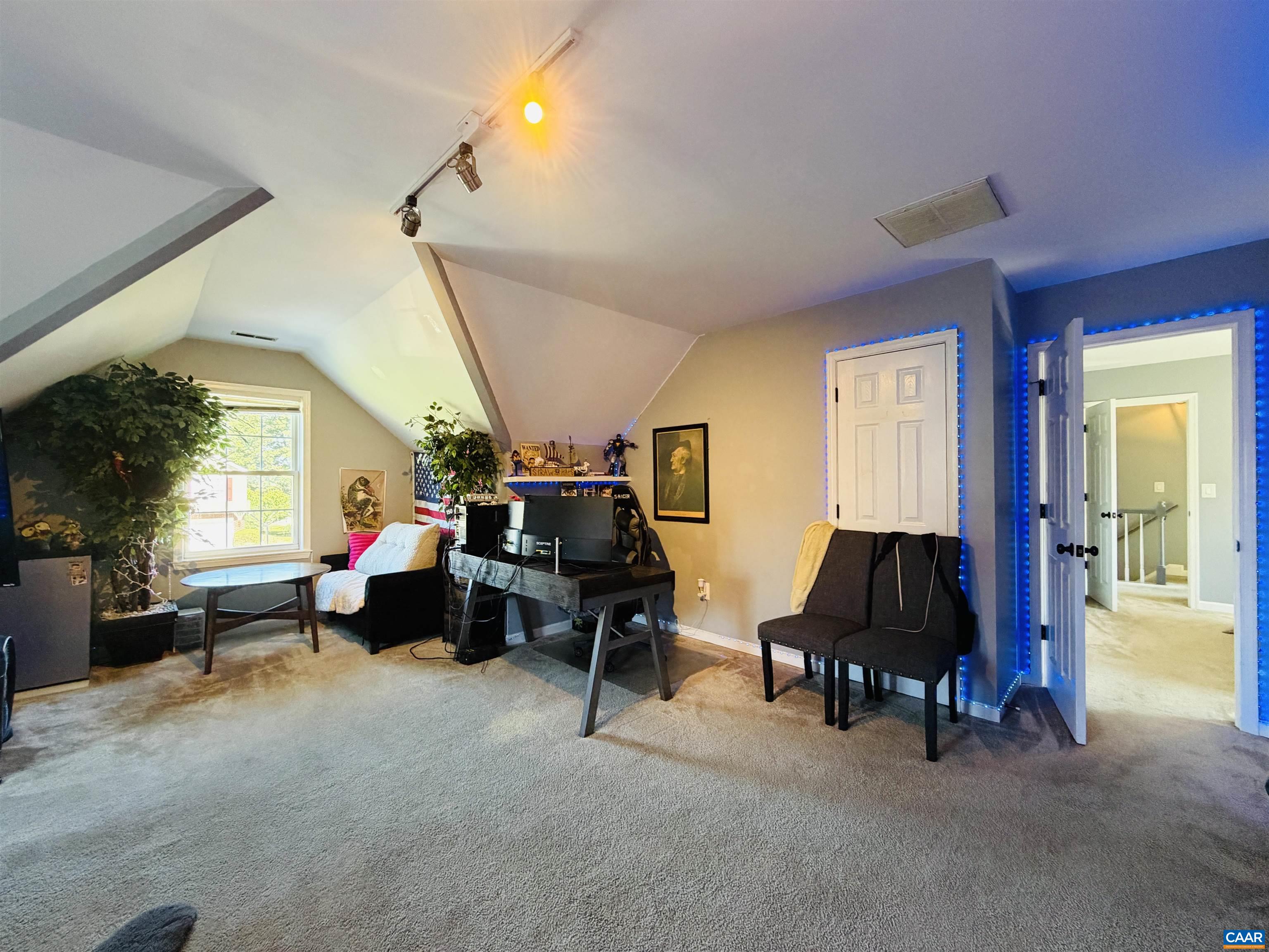 105 Willow Dr photo 44
