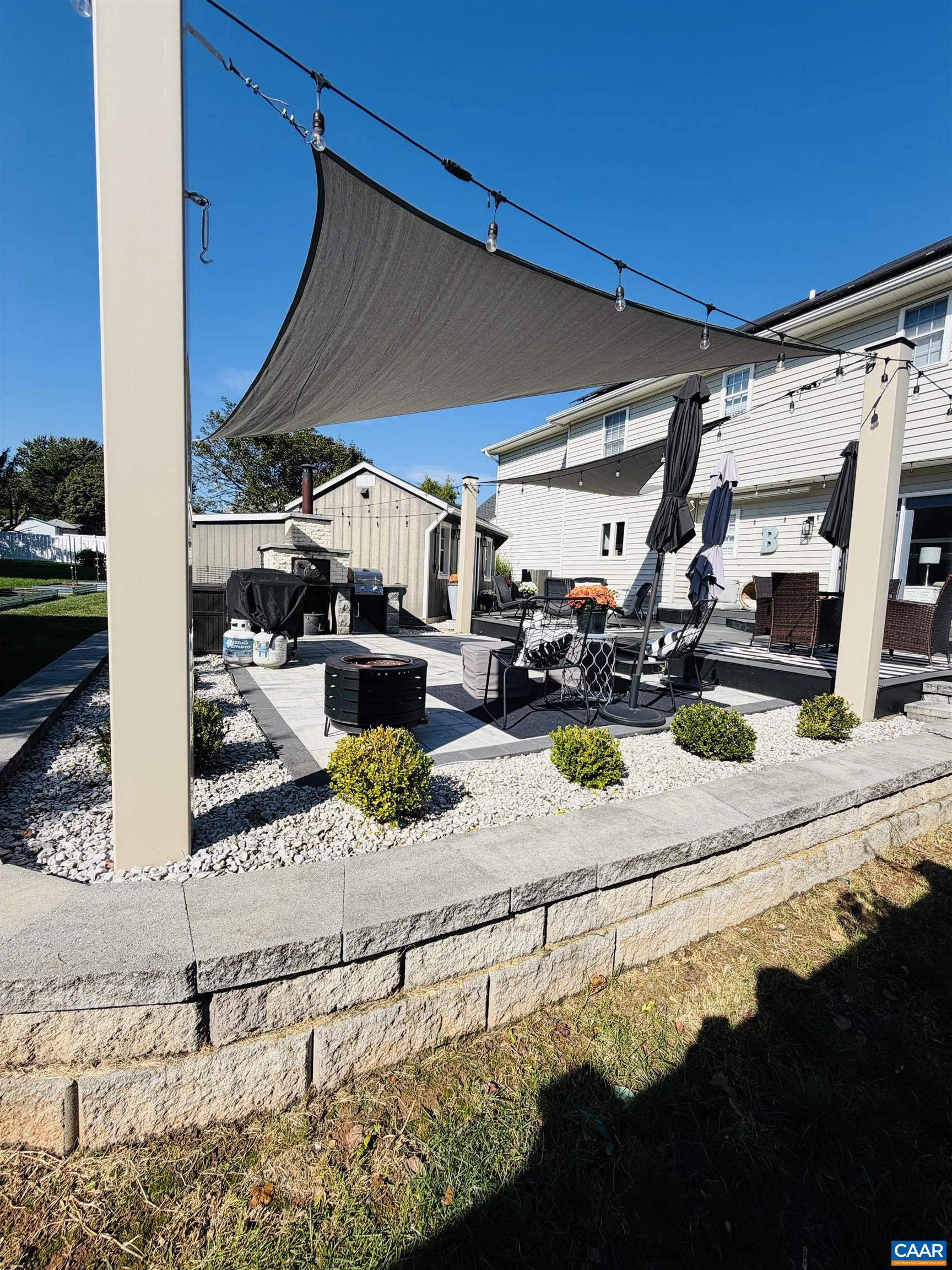 105 Willow Dr photo 58