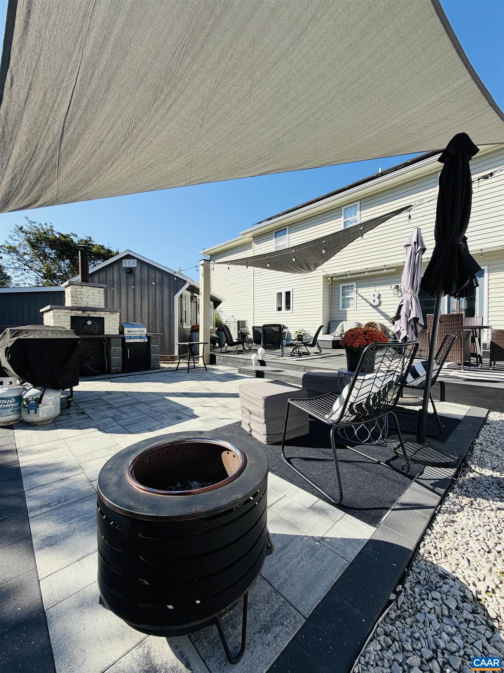 105 Willow Dr photo 59