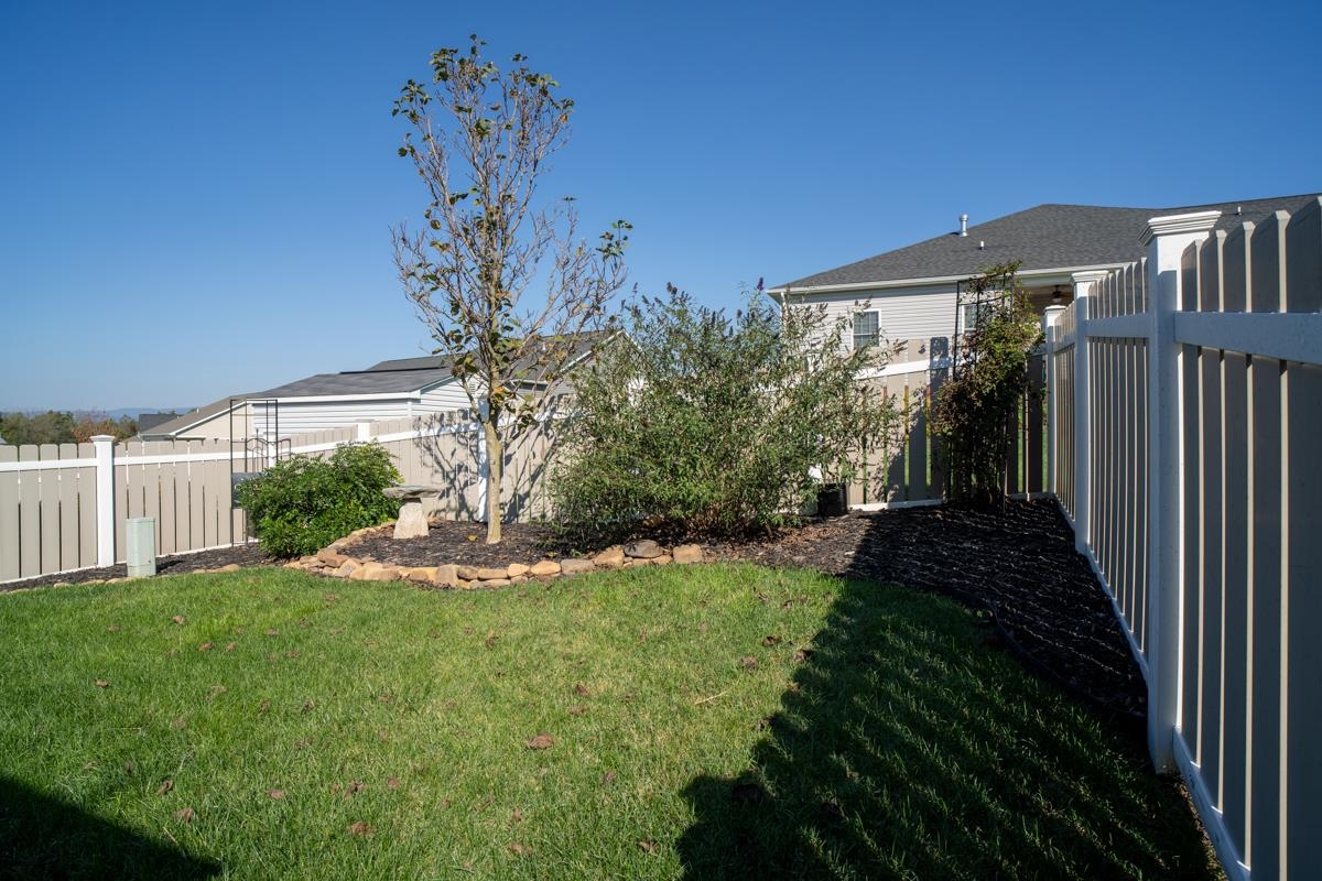 104 Hollen Mill Ct photo 27