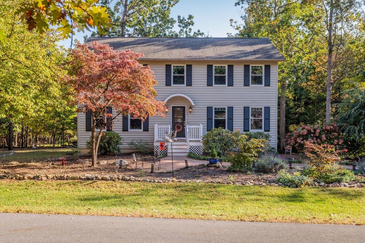 340 Elk Ln