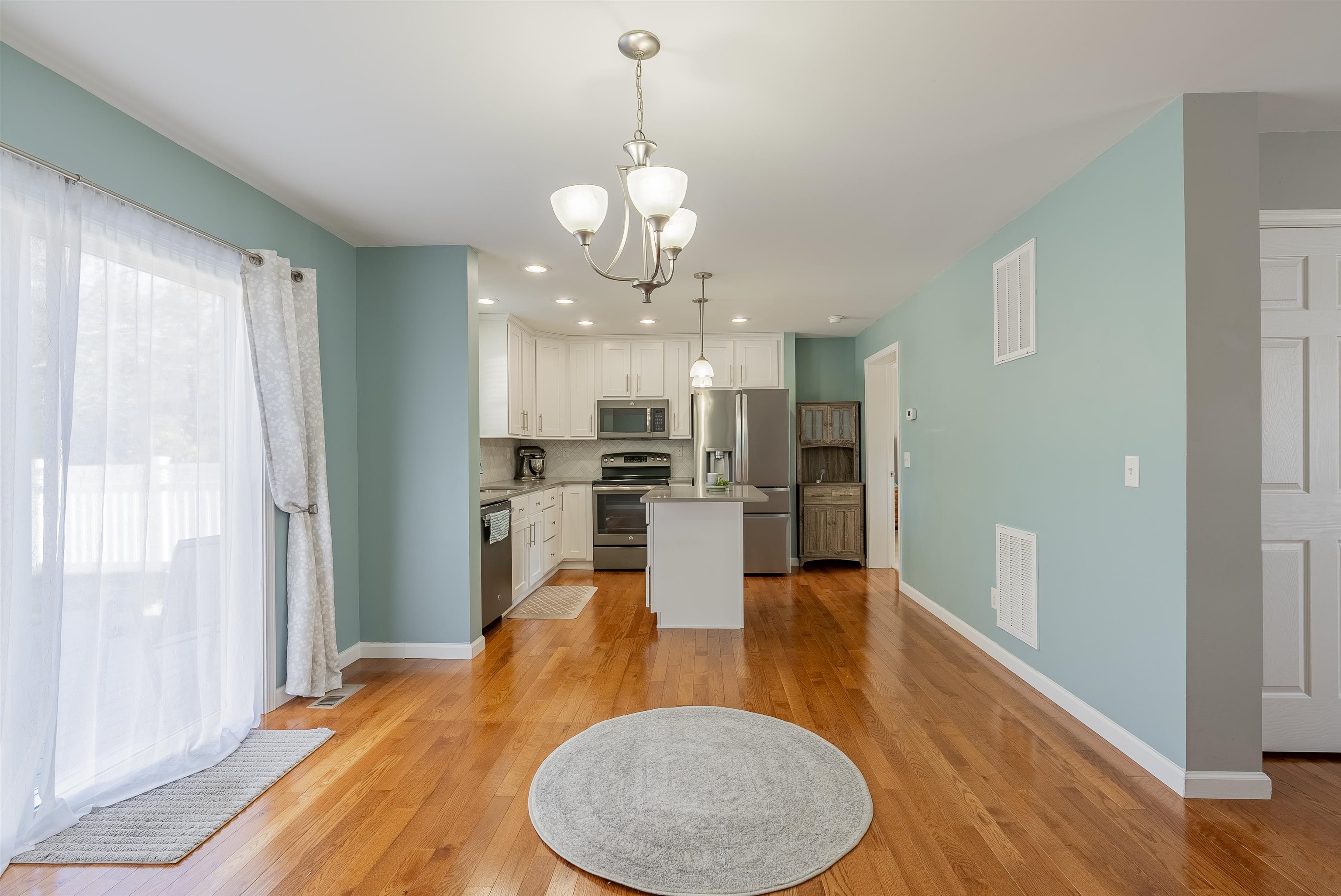 4260 Wiltshire St photo 14