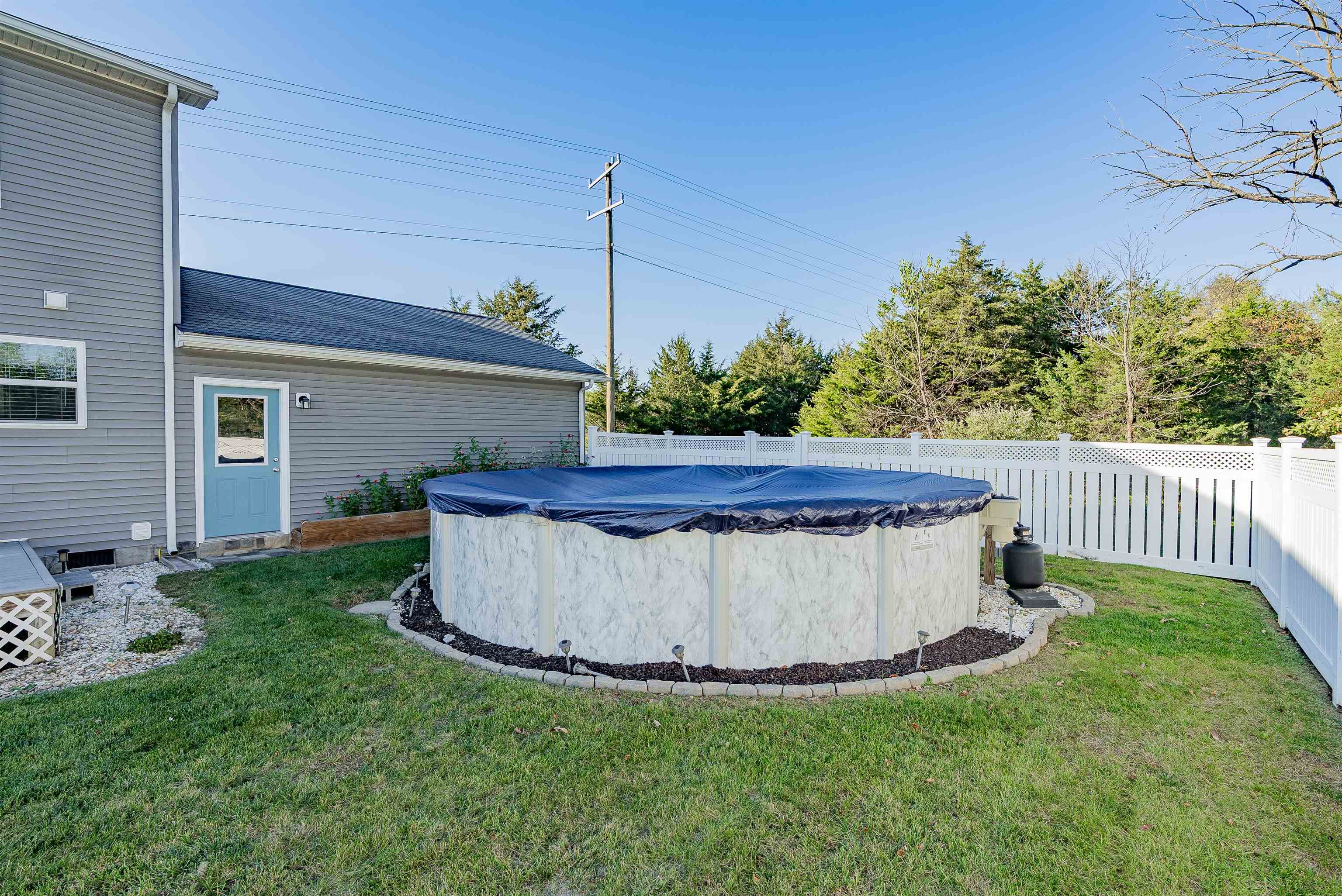 4260 Wiltshire St photo 55