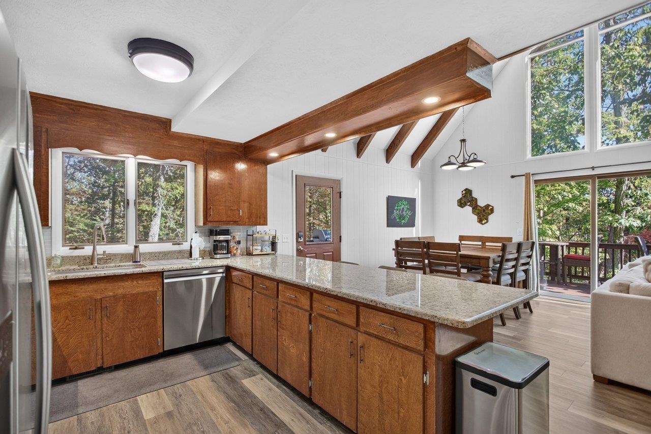 117 Rainier Rd photo 13
