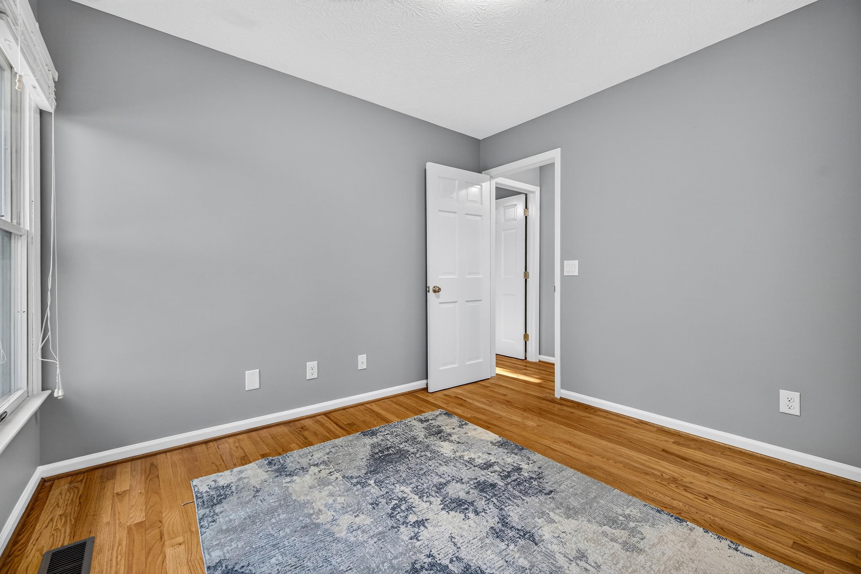951 Mockingbird Dr photo 45