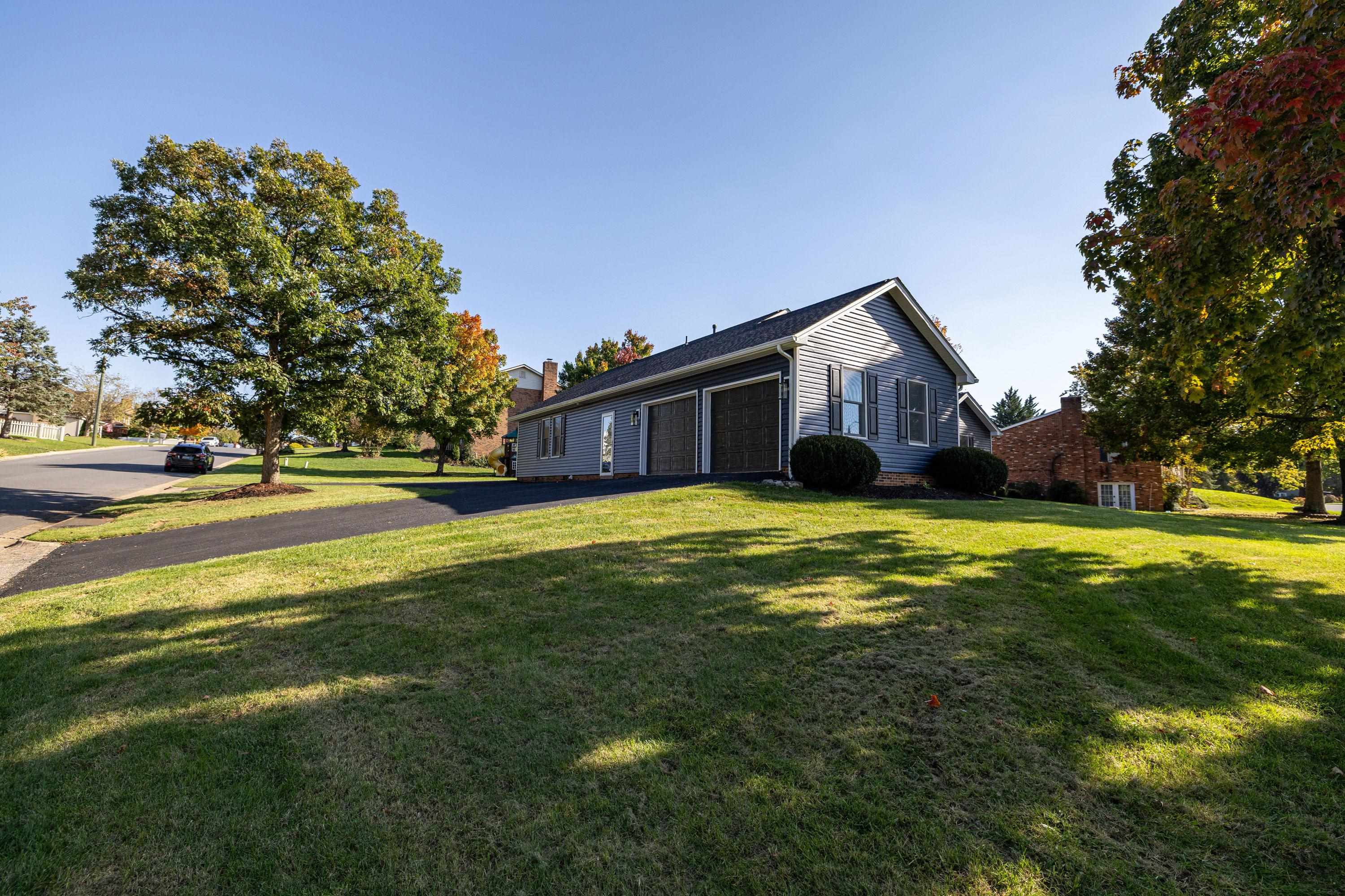 951 Mockingbird Dr photo 55