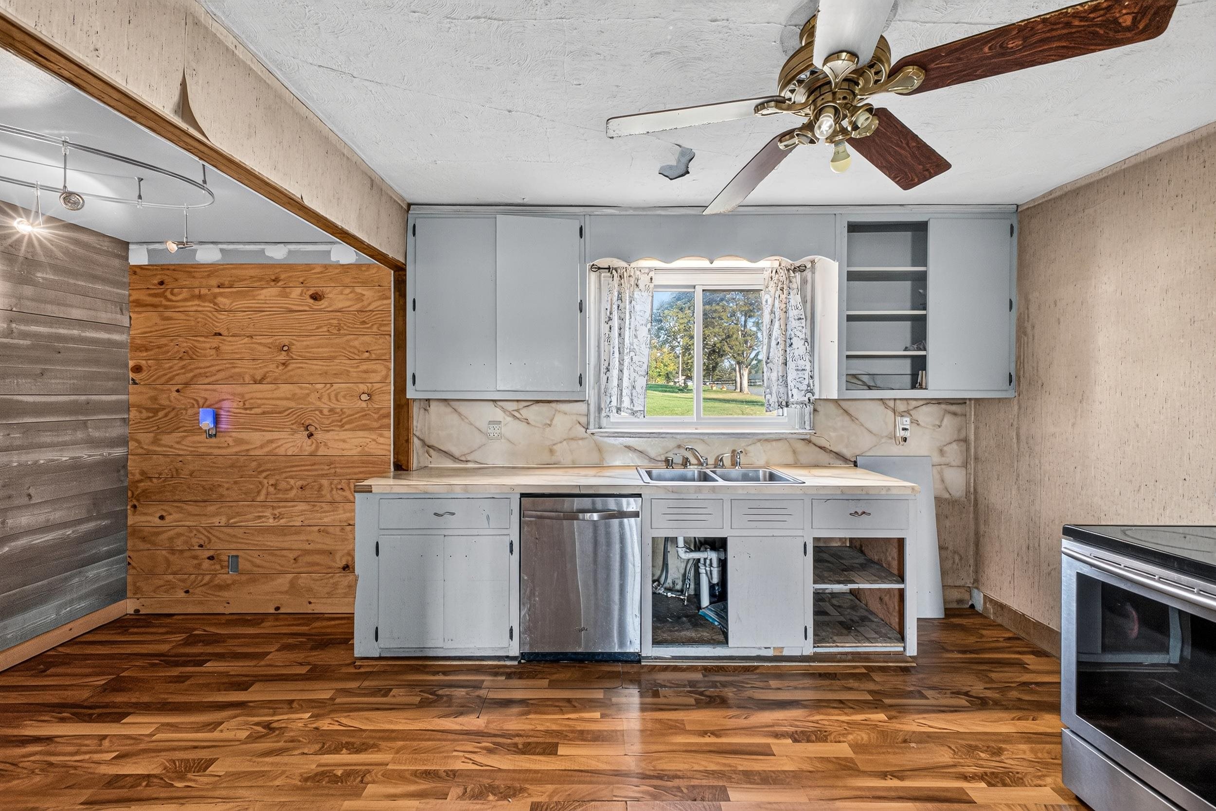 129 Mt Hermon Rd, Elkton, VA 22827 - photo 4