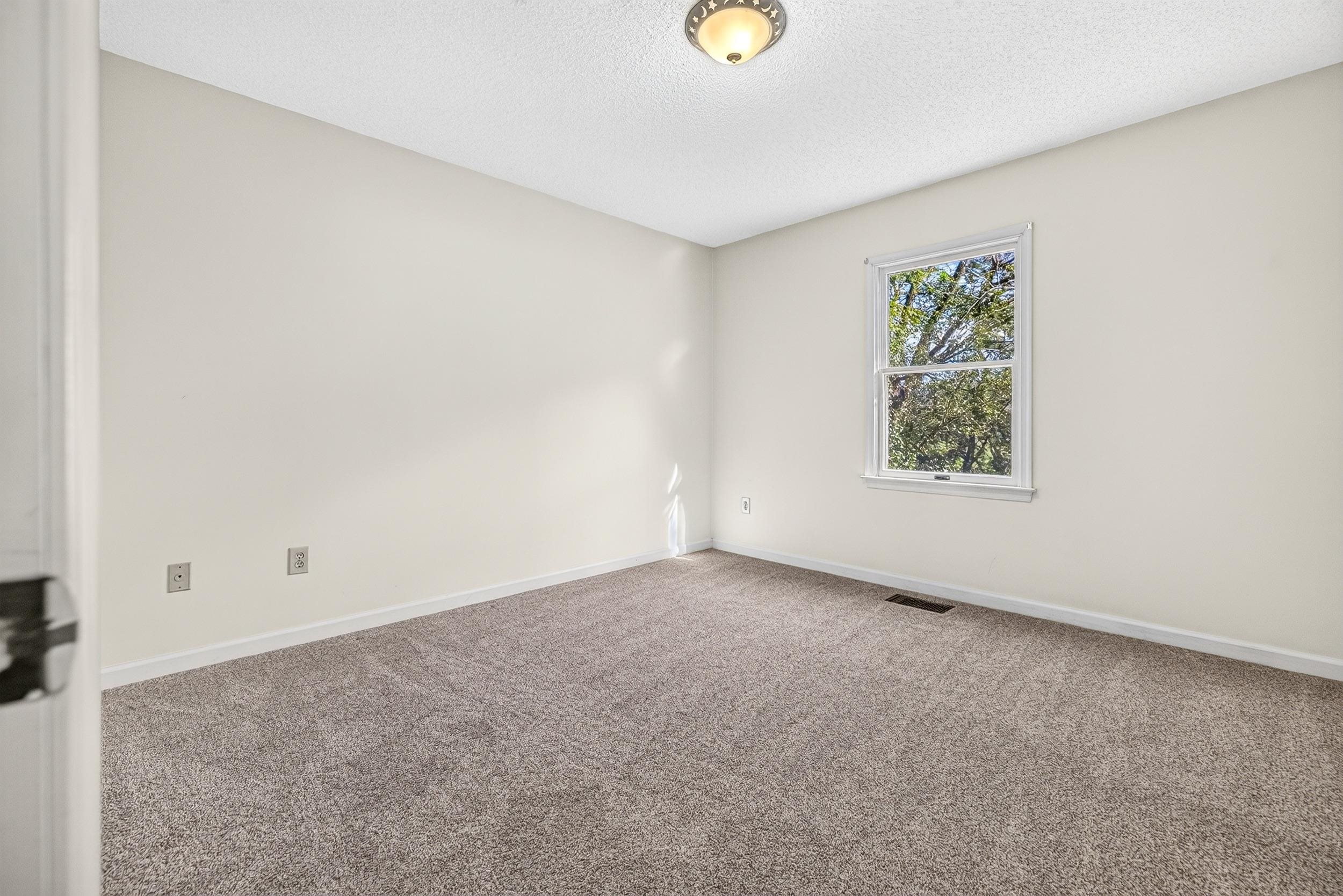 5908 W Donnagail Dr photo 23
