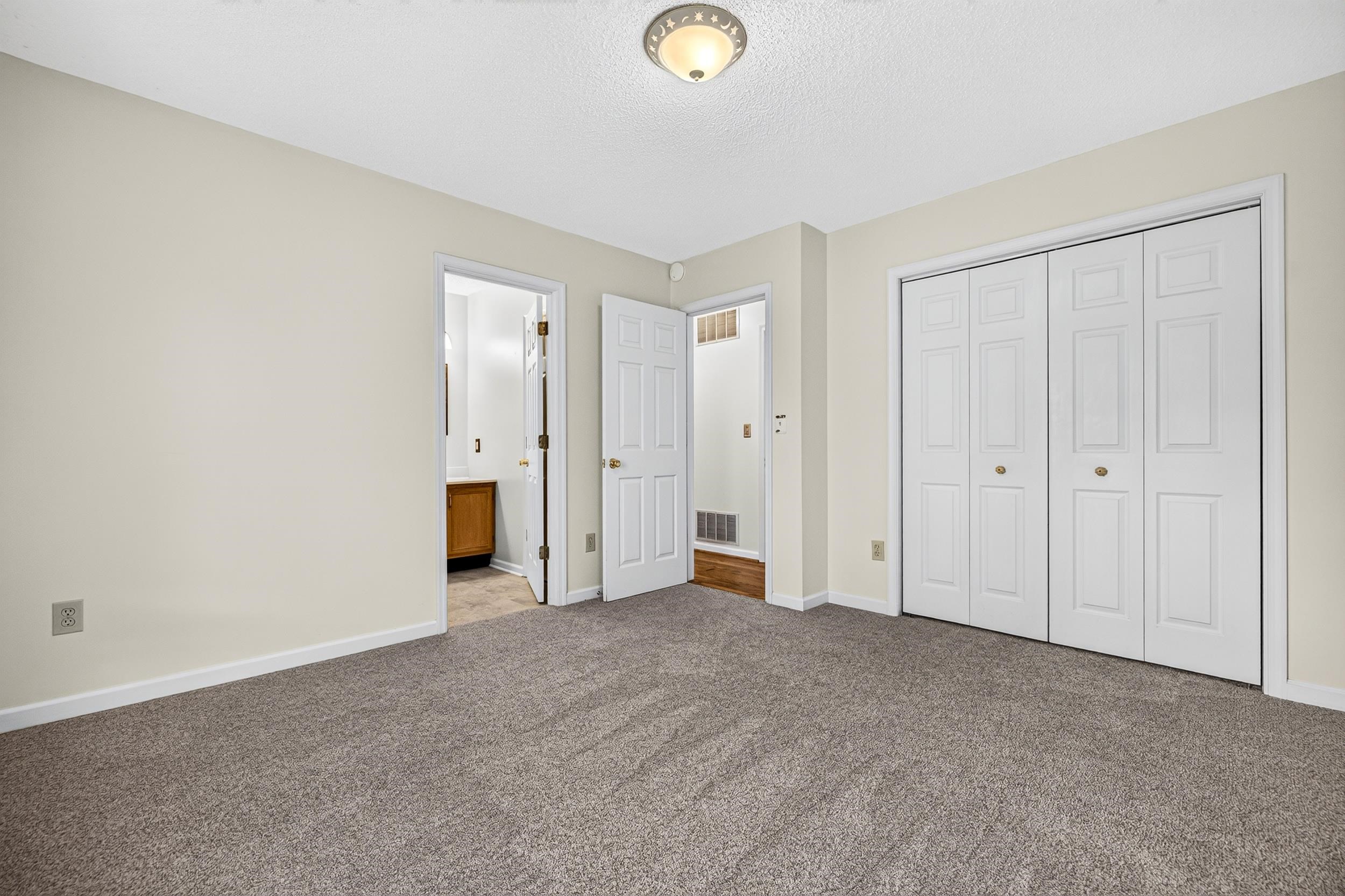 5908 W Donnagail Dr photo 24