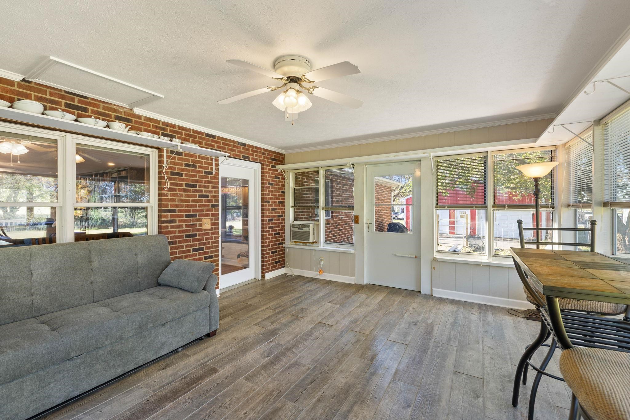 5792 Koiner Ford Rd photo 9