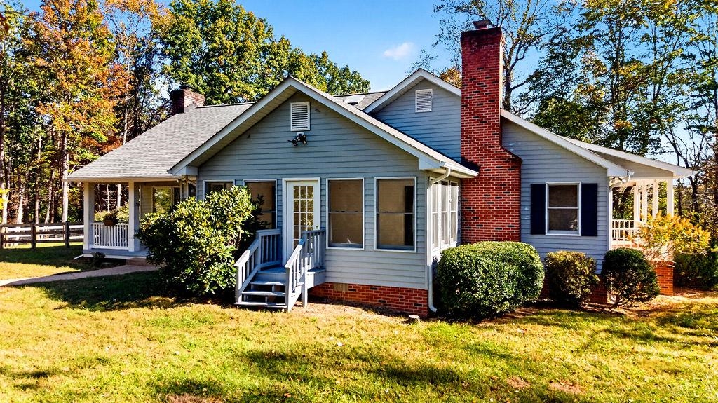 2186 Davis Shop Rd, Earlysville, VA 22936