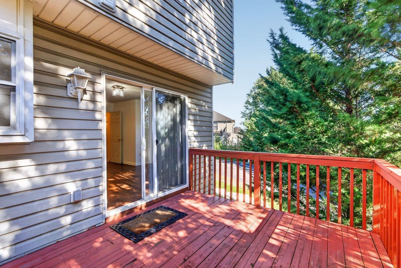 820 Camelot Ln photo 19