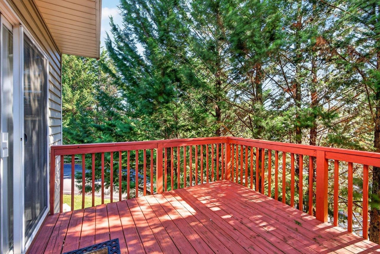 820 Camelot Ln photo 21