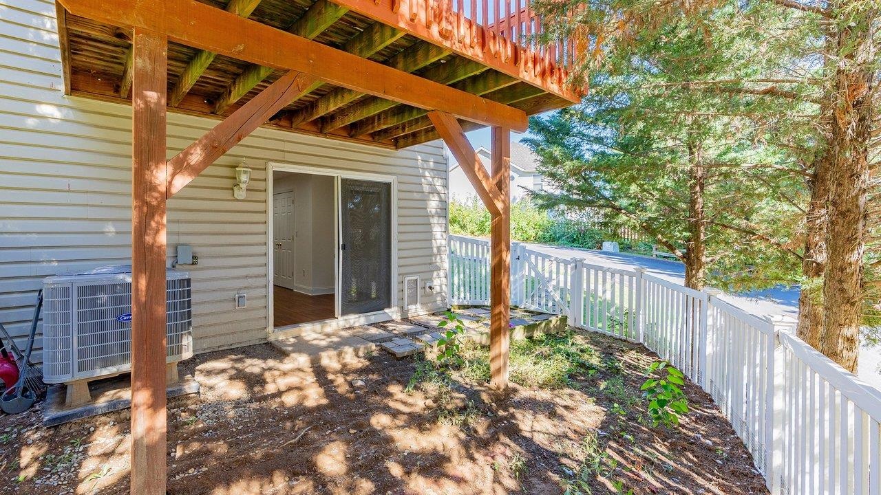 820 Camelot Ln photo 41