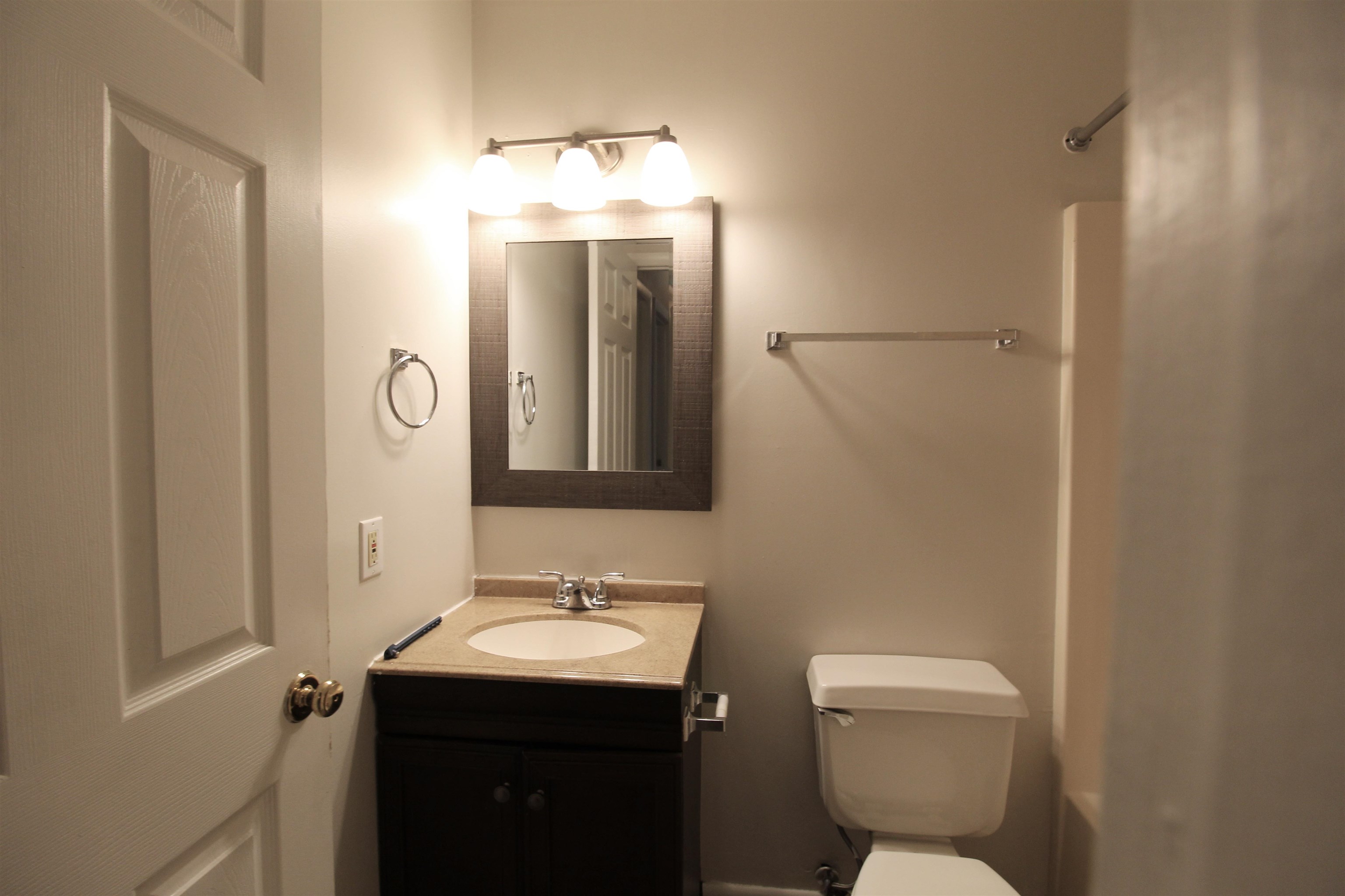 1362 Bradley Dr photo 9