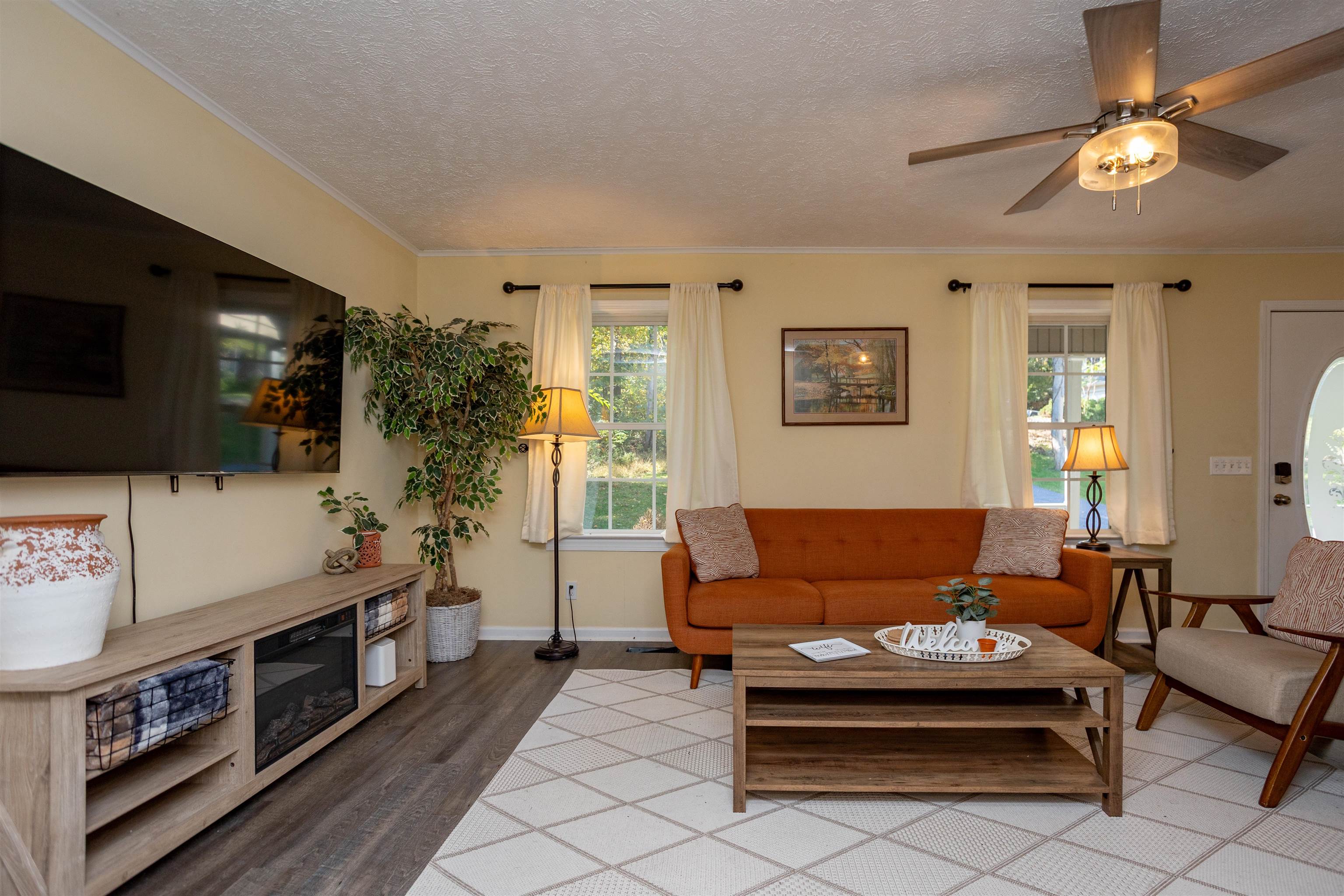 274 Rhododendron Ct photo 7