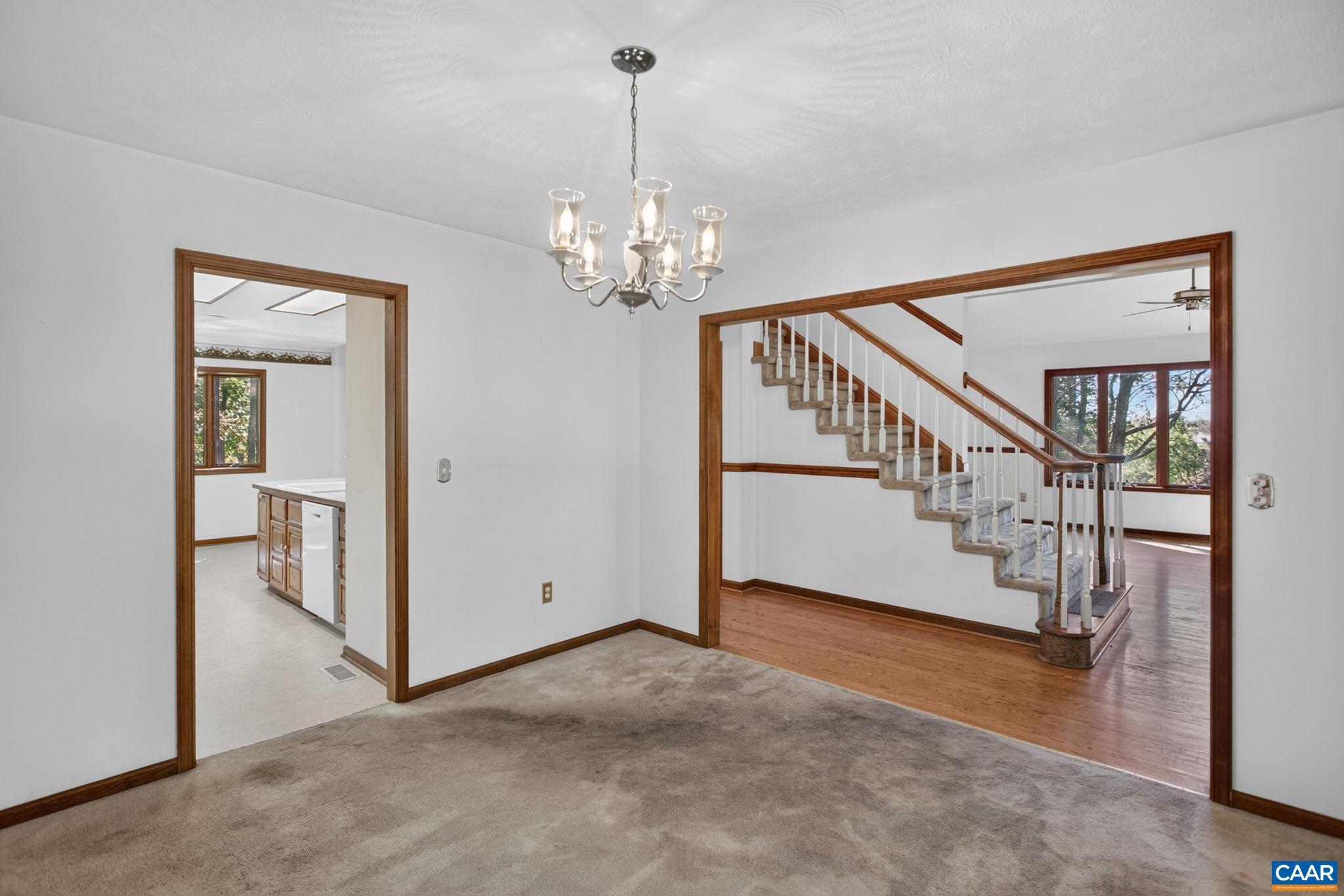 1156 Springfield Dr photo 21