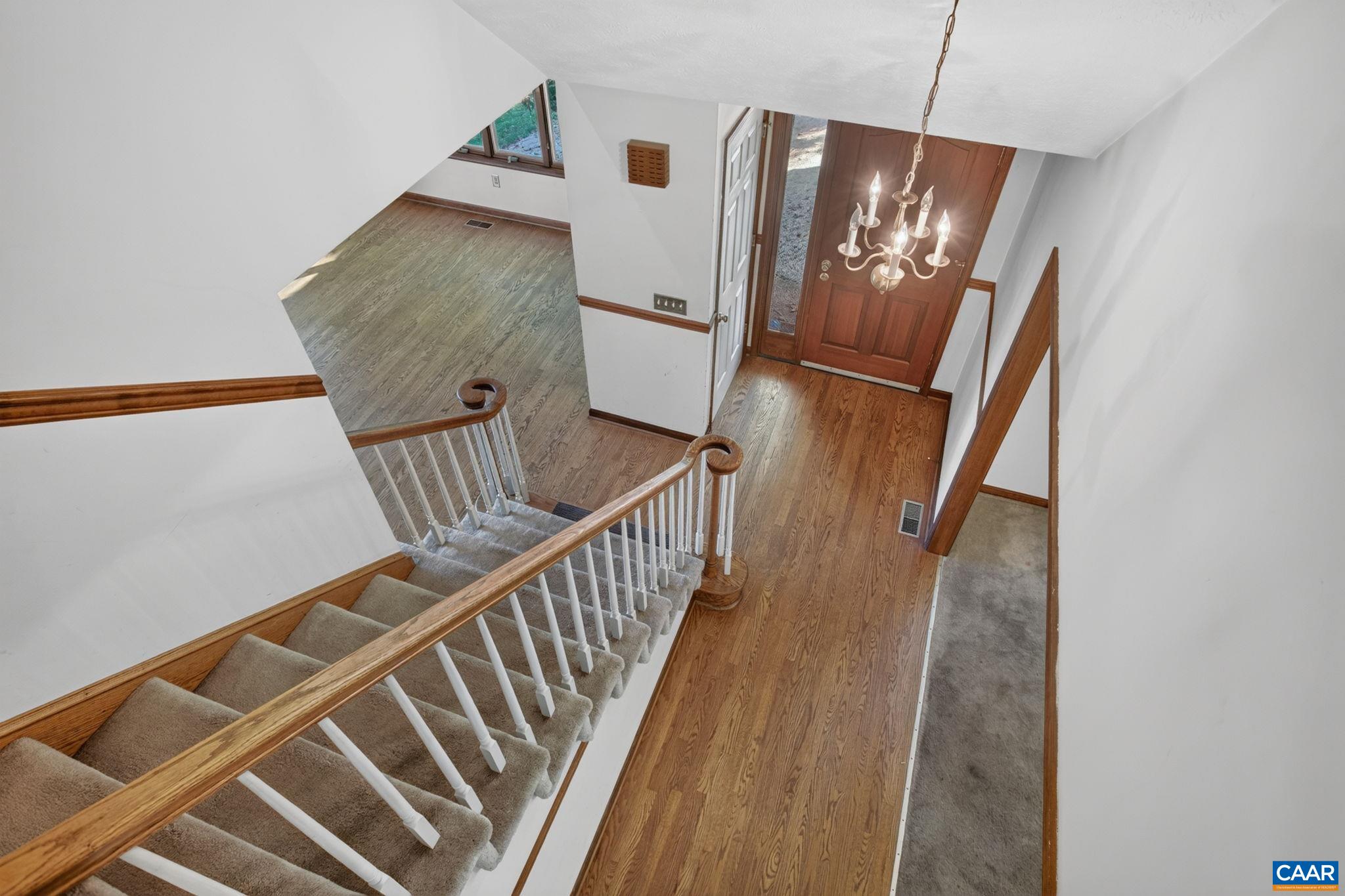 1156 Springfield Dr photo 23
