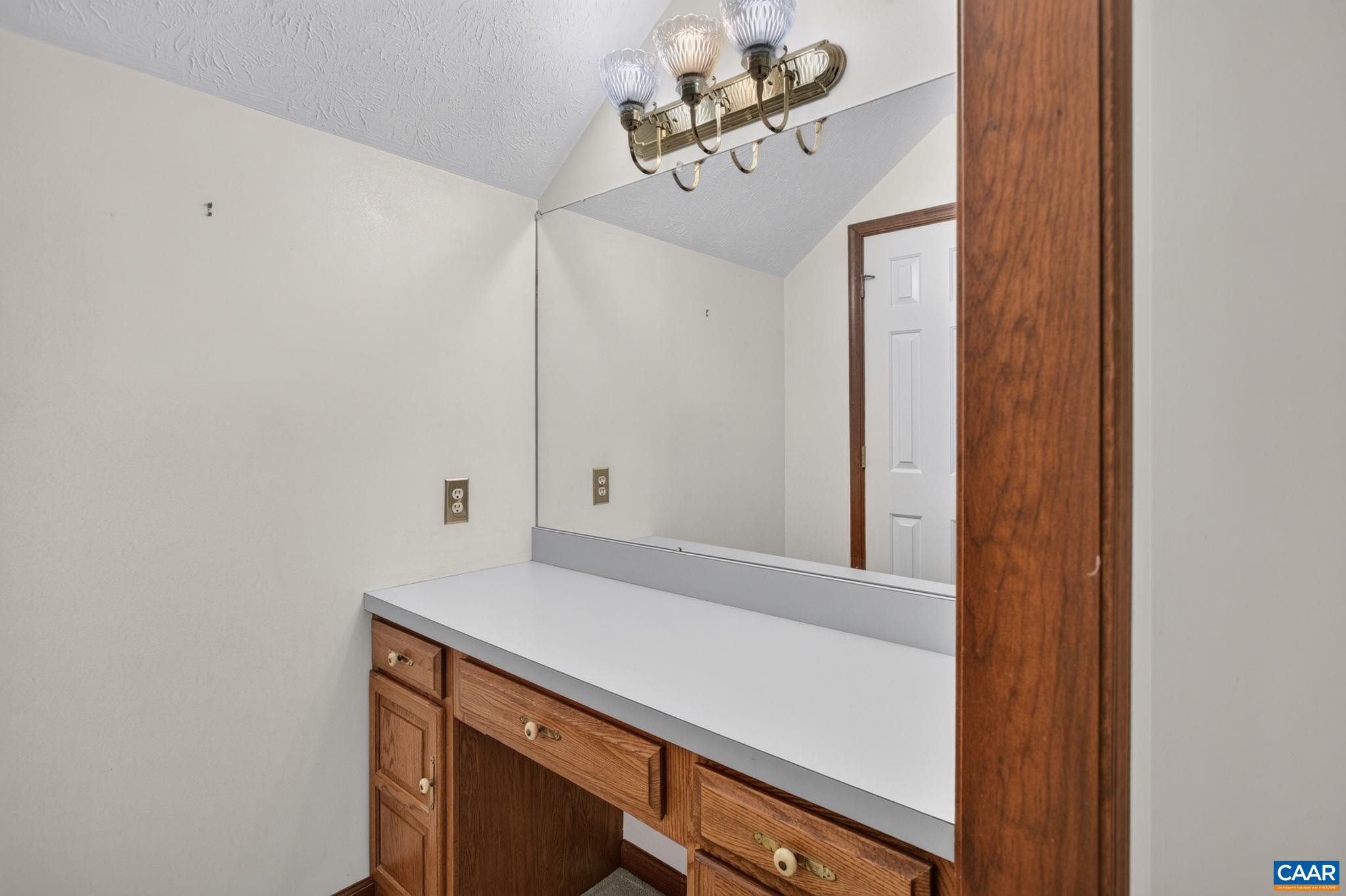 1156 Springfield Dr photo 33