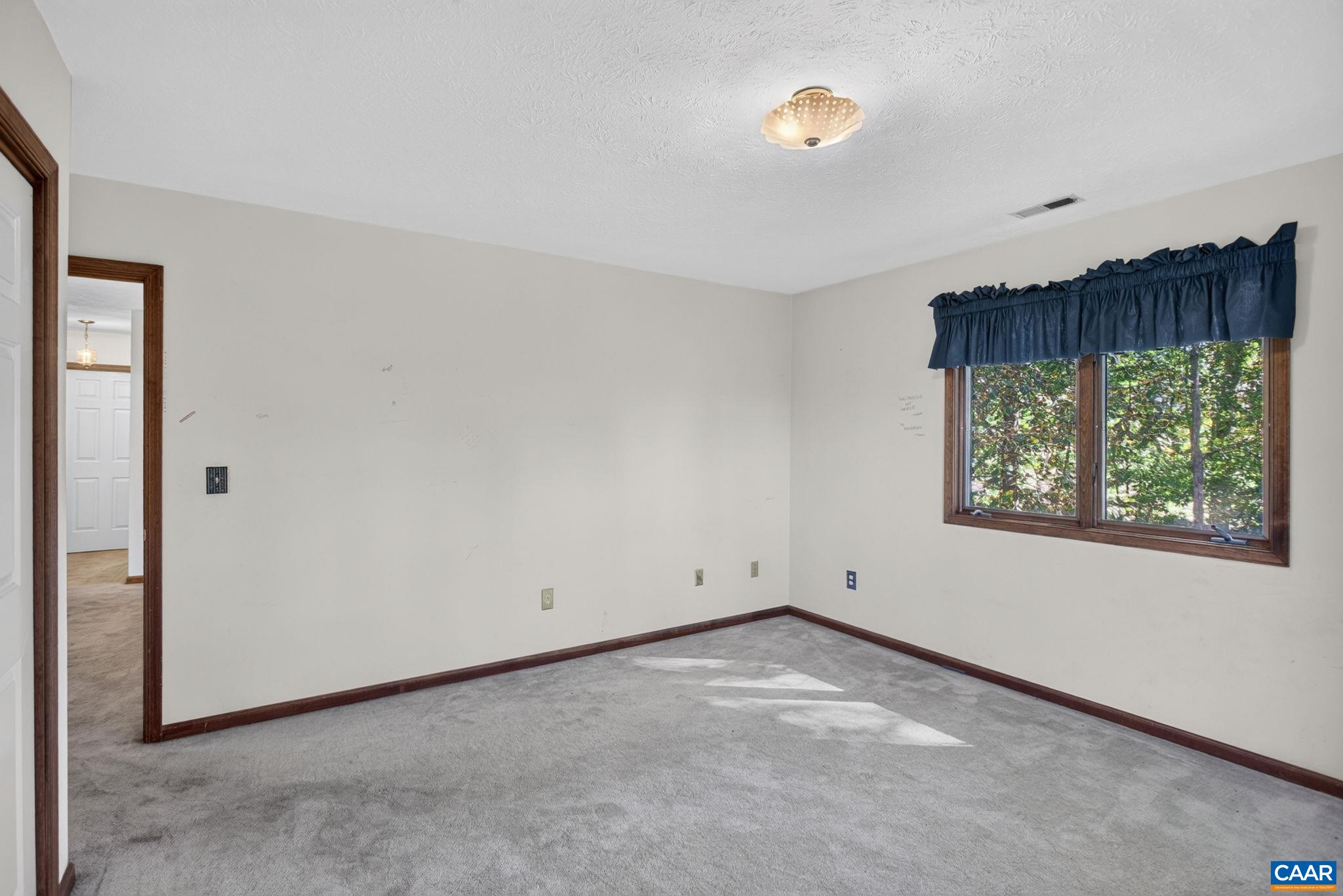 1156 Springfield Dr photo 34