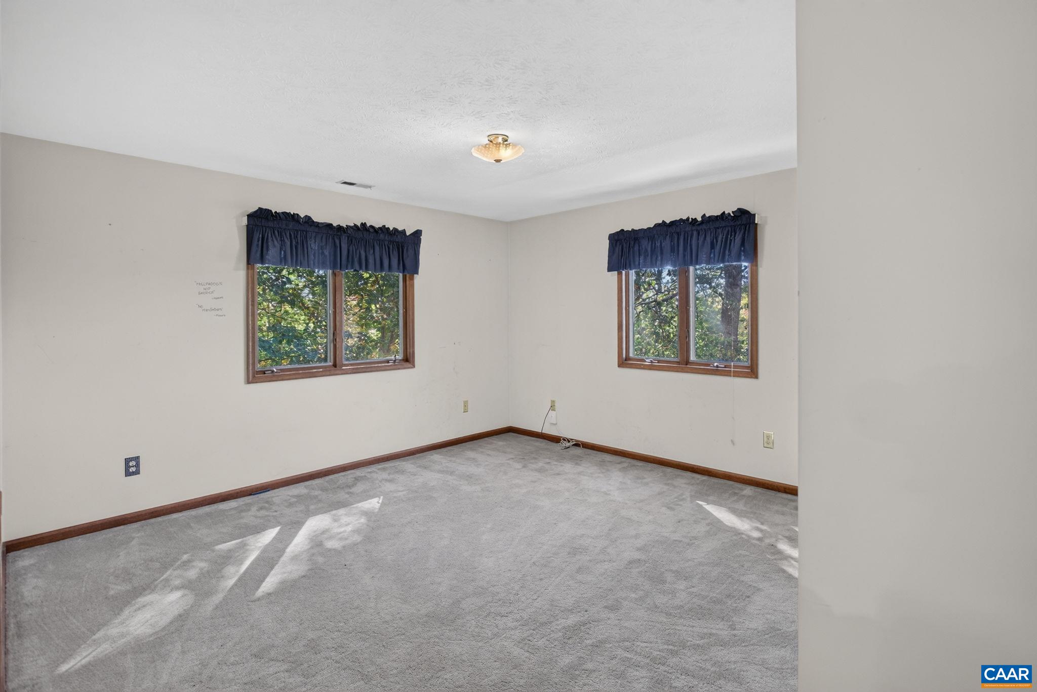 1156 Springfield Dr photo 35