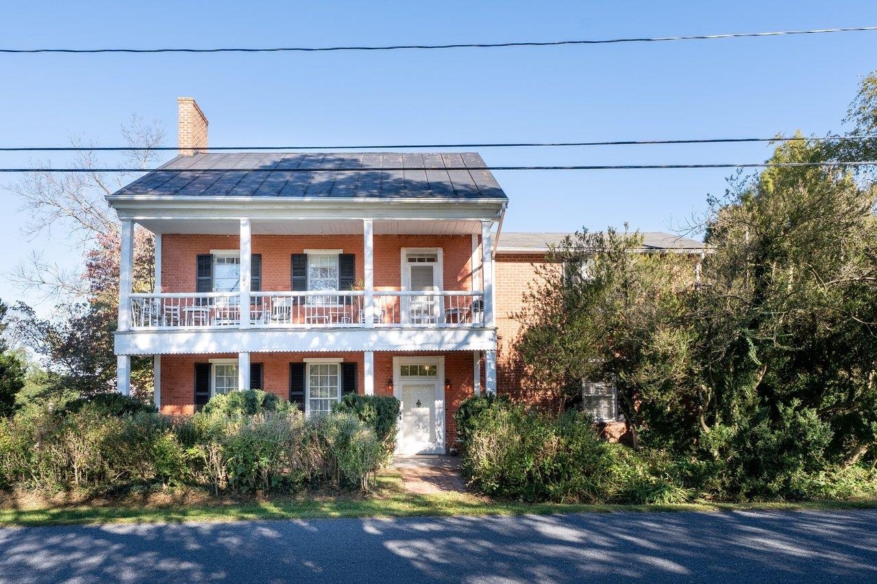 8473 Main St