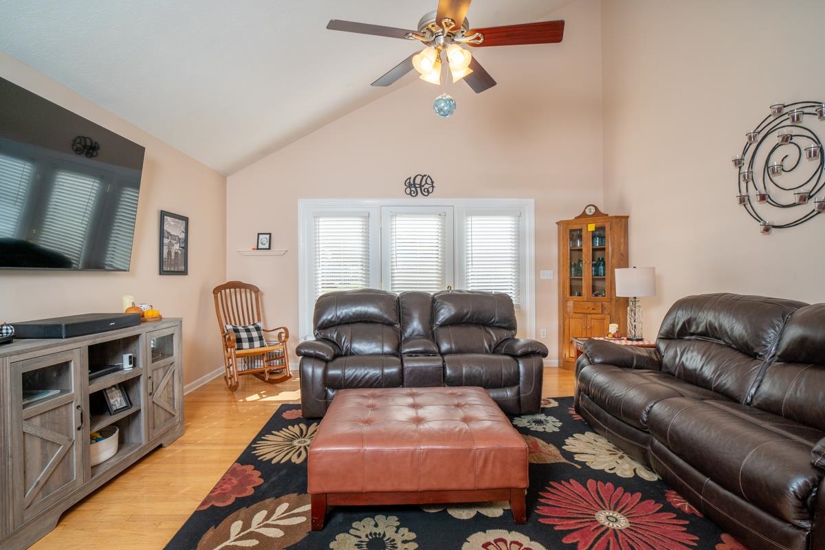 5920 Houndschase Ln photo 14