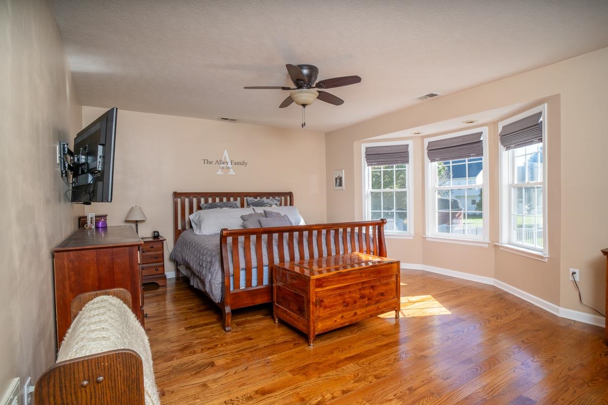 5920 Houndschase Ln photo 16