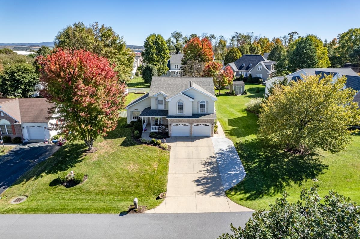 5920 Houndschase Ln photo 2