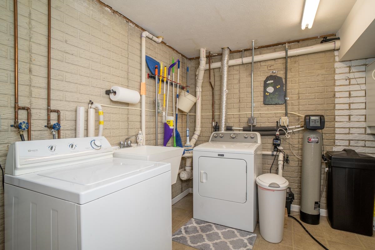 5920 Houndschase Ln photo 31