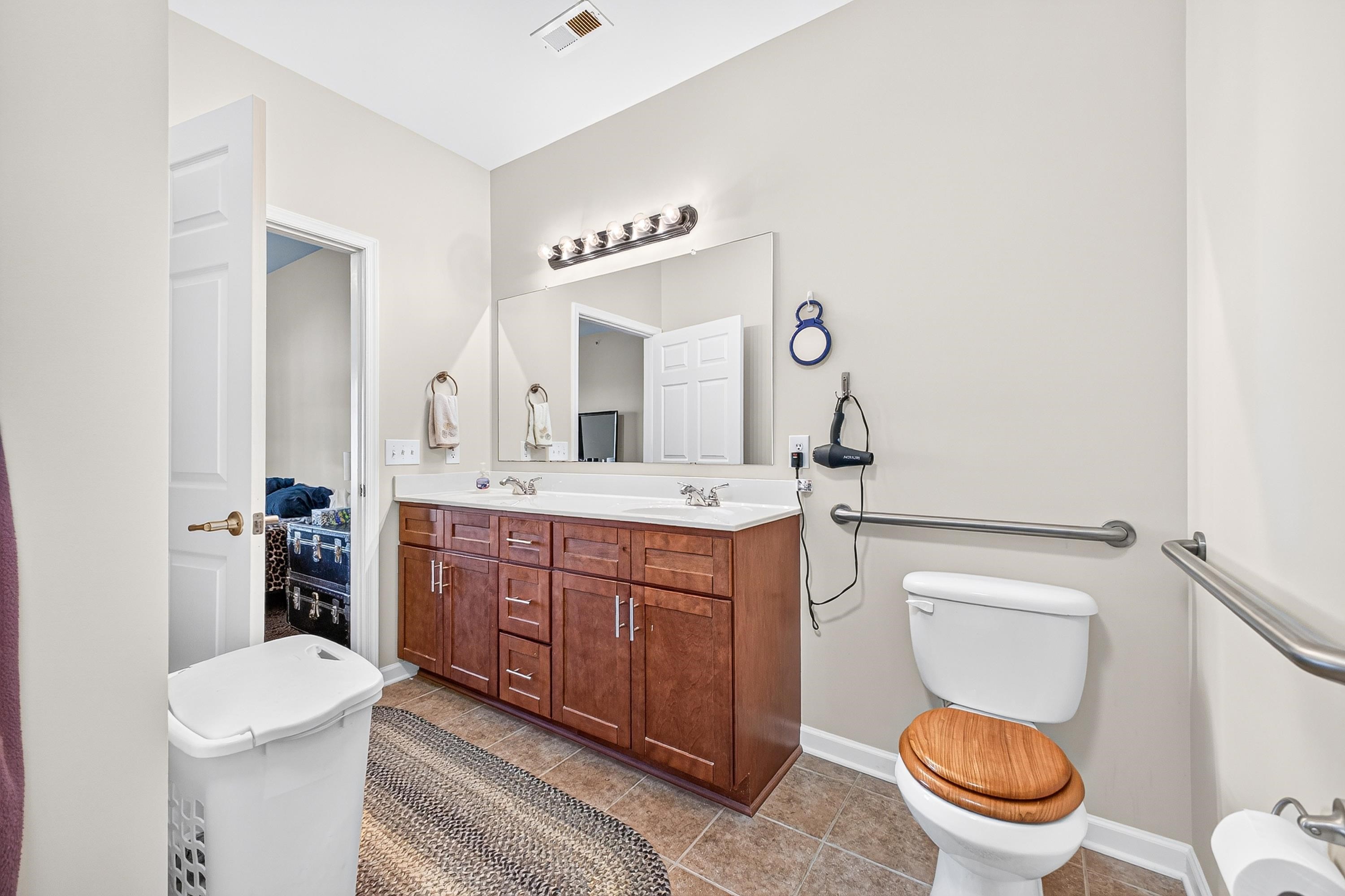 1290 Constitution Ct photo 29